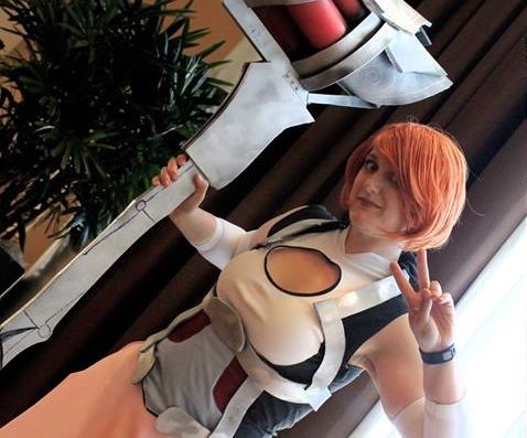 Nora Valkyrie Cosplay Build