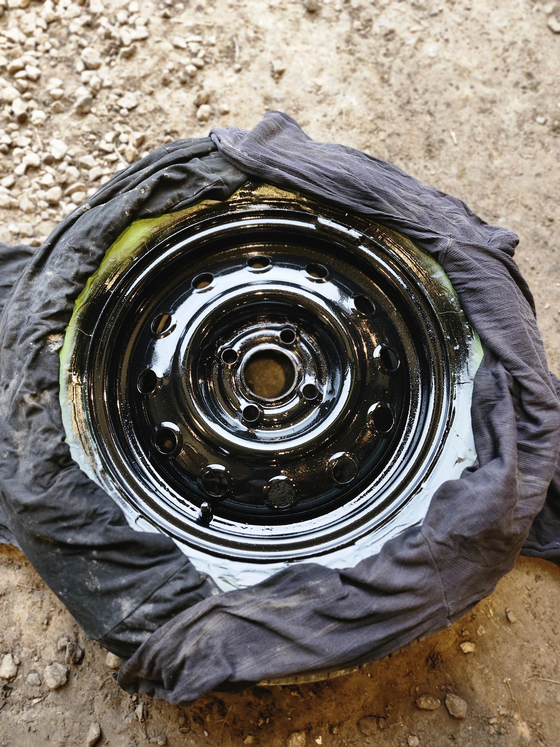 How to Prep and Paint Steel Car Rims : 8 Steps - Instructables