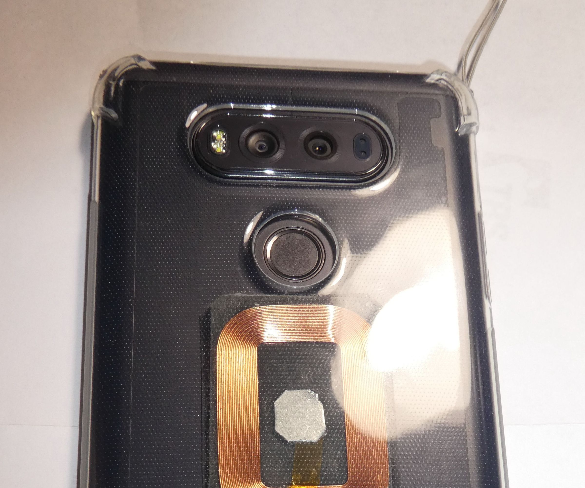 Add Wireless Charging to Any Phone: Using the LG-V20 As Example