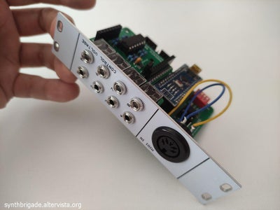 MIDIXCV - MIDI to Multiple Control Voltages Converter