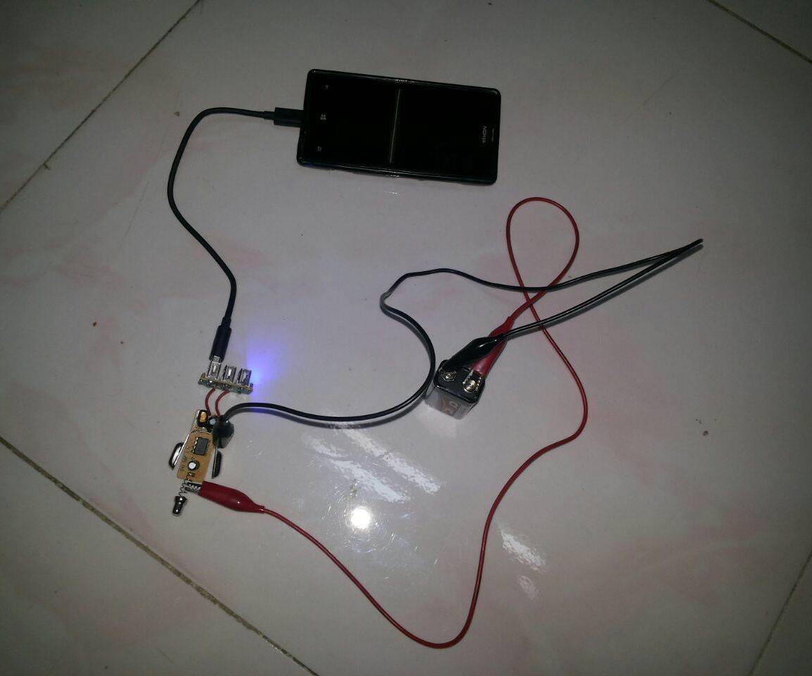 Portable Smartphone Charger