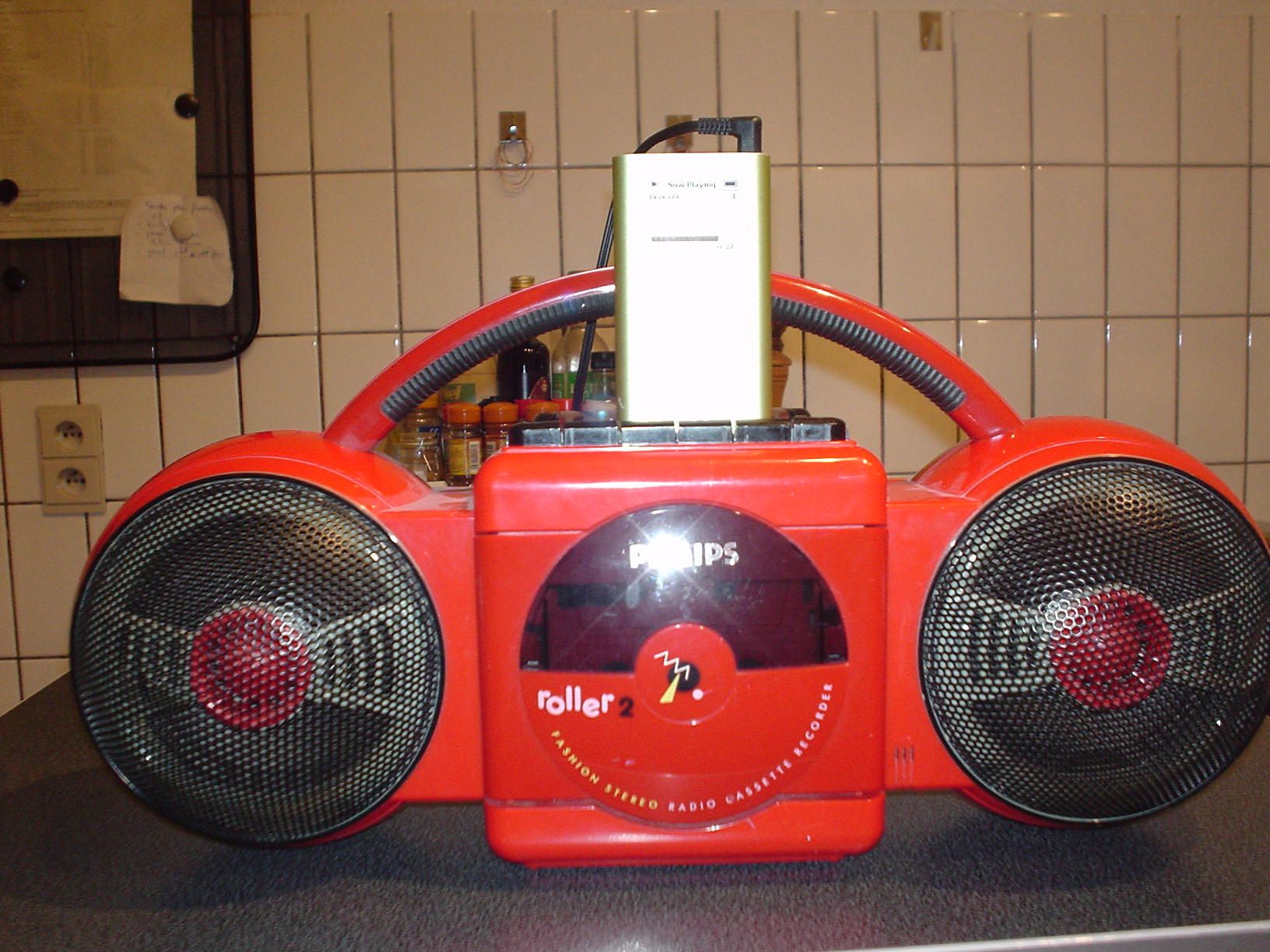 Mod Radio-cassette Player for Ipod & MP3   