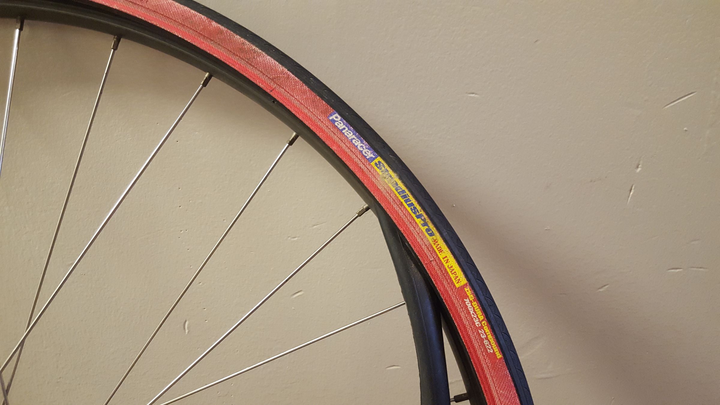 installing inner tube bike