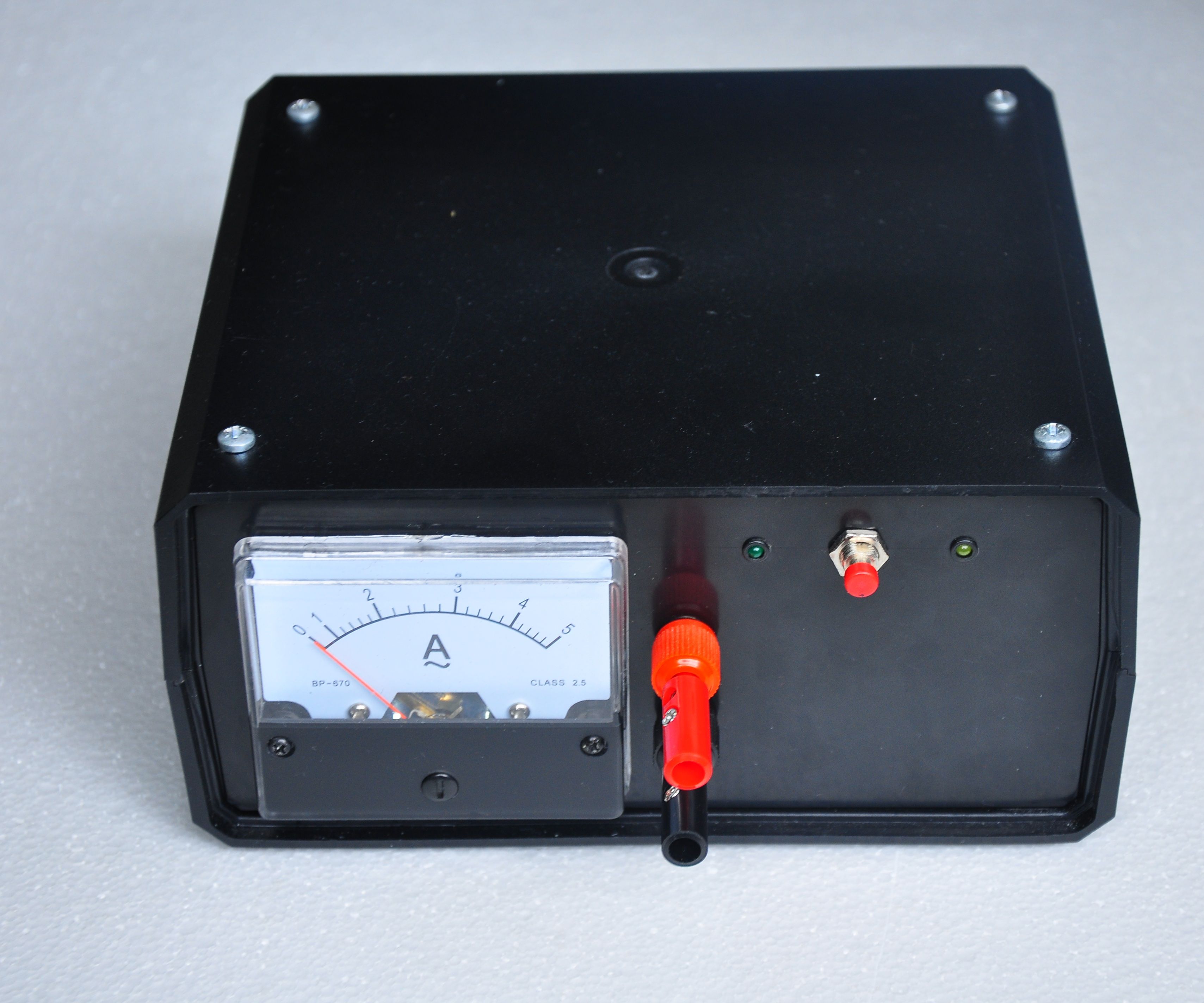 Car Battery Charger With PIC12F683