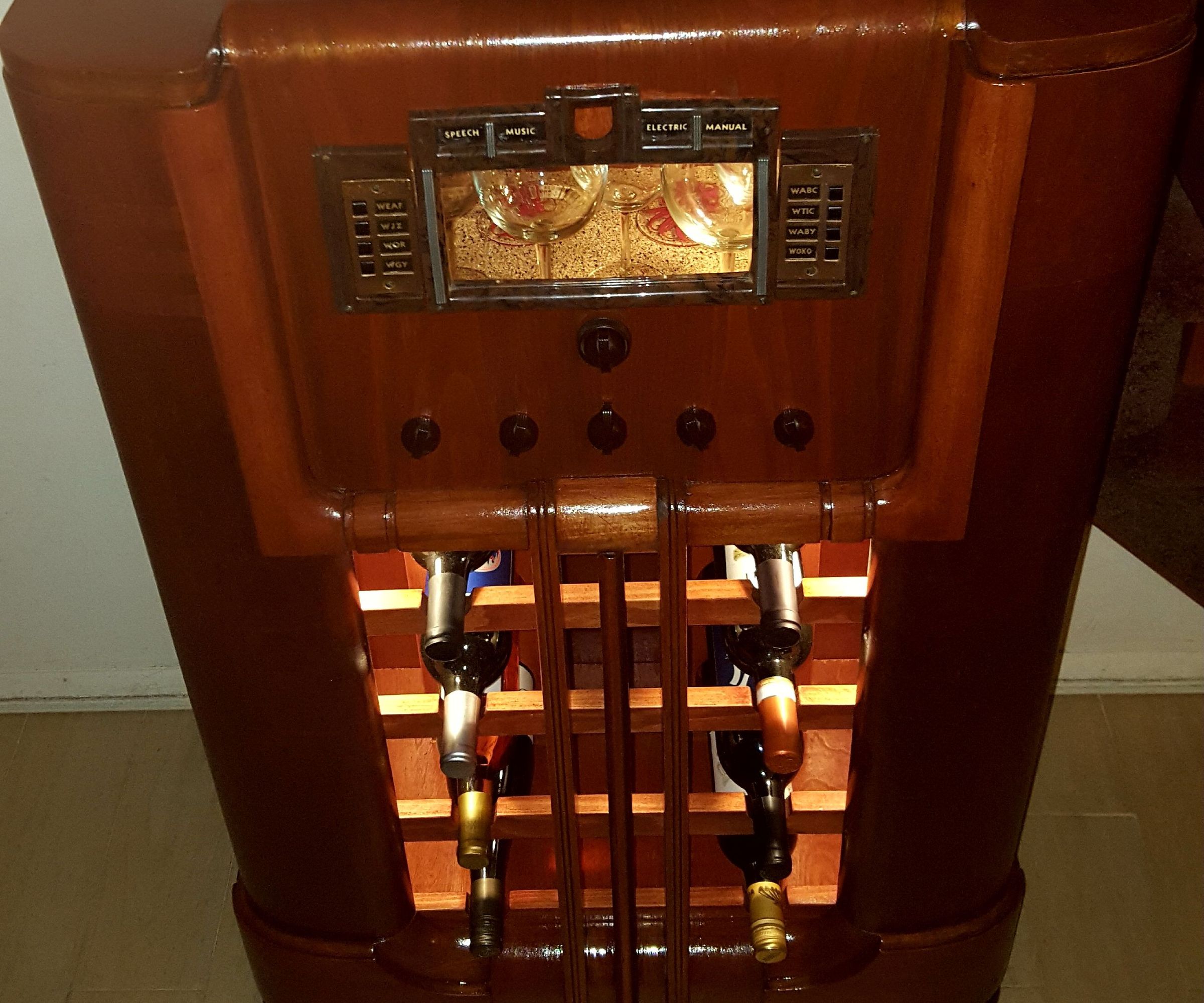1938 RCA Radio Wine Bar