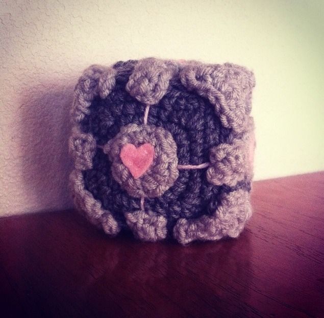 Crochet Portal Cube