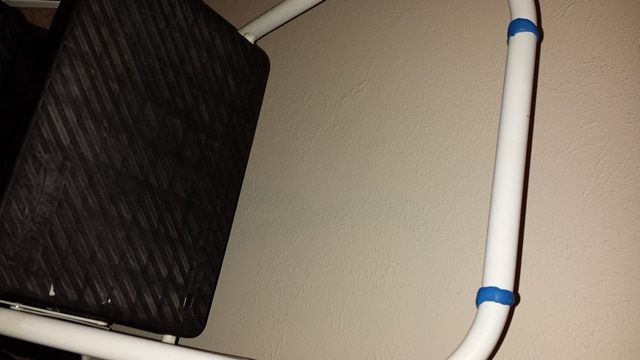 Step Ladder "Bumper Guards" Made From Sugru to Protect Walls