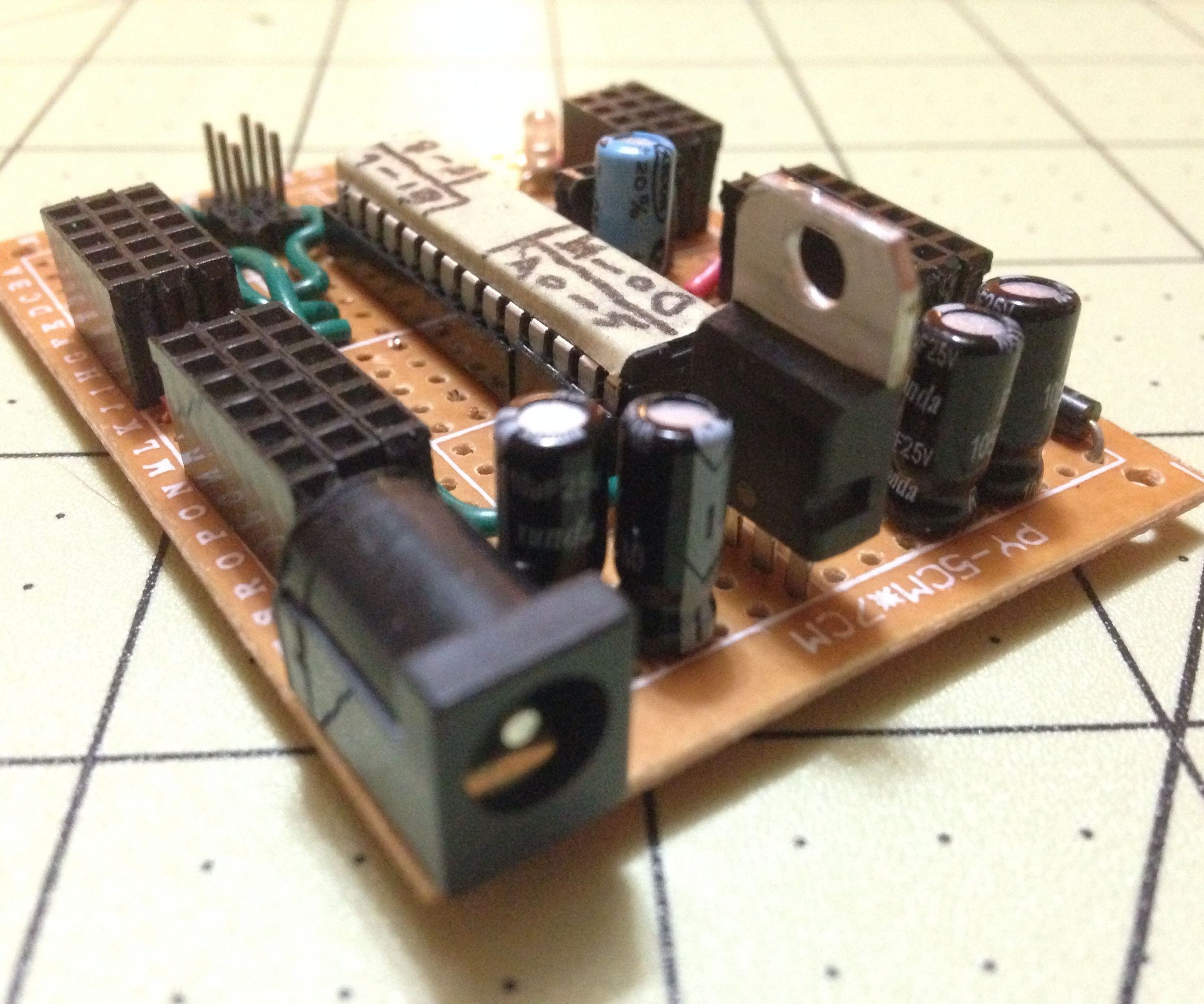 Making a Semi-Modular Perfboard Arduino