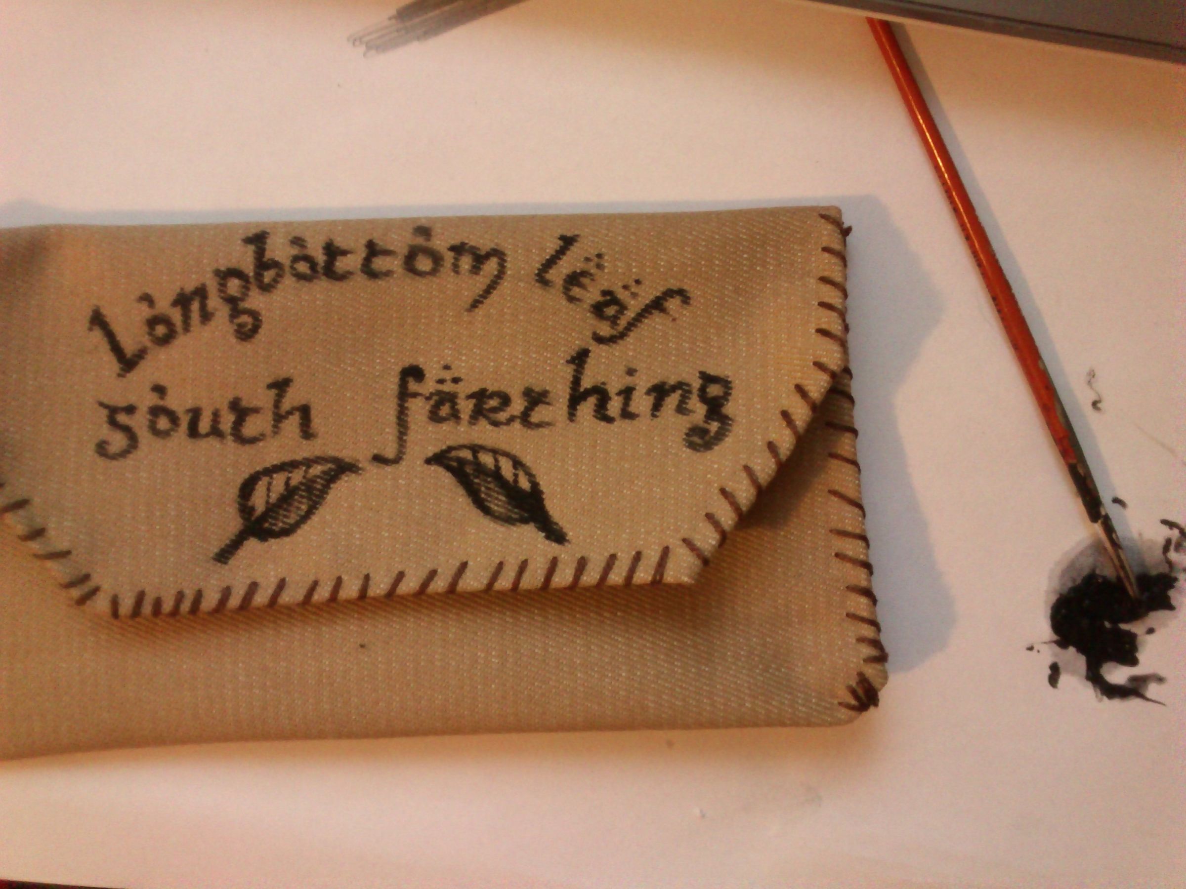 lord of the rings tobacco pouch Lord of the Rings Tobacco Pouch : 6 Steps (with Pictures)