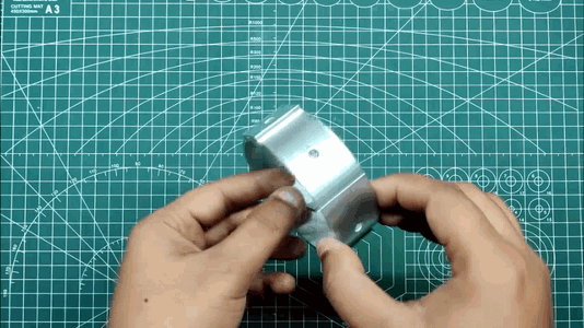 Using Metallic Paint to Paint Middle Body