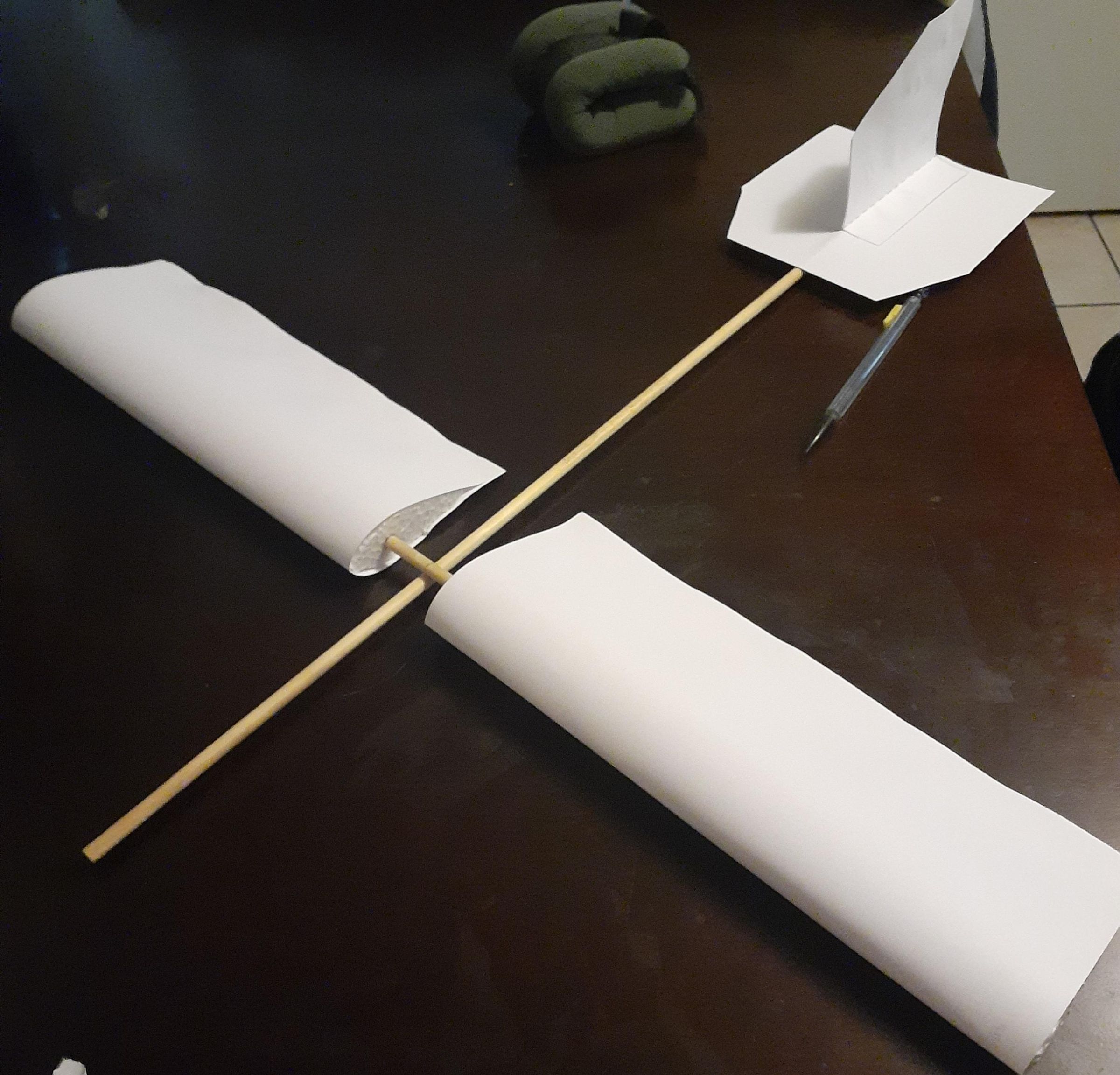 DIY Basic Glider (Wood, Cardstock Paper, Styrofoam) 14 Steps