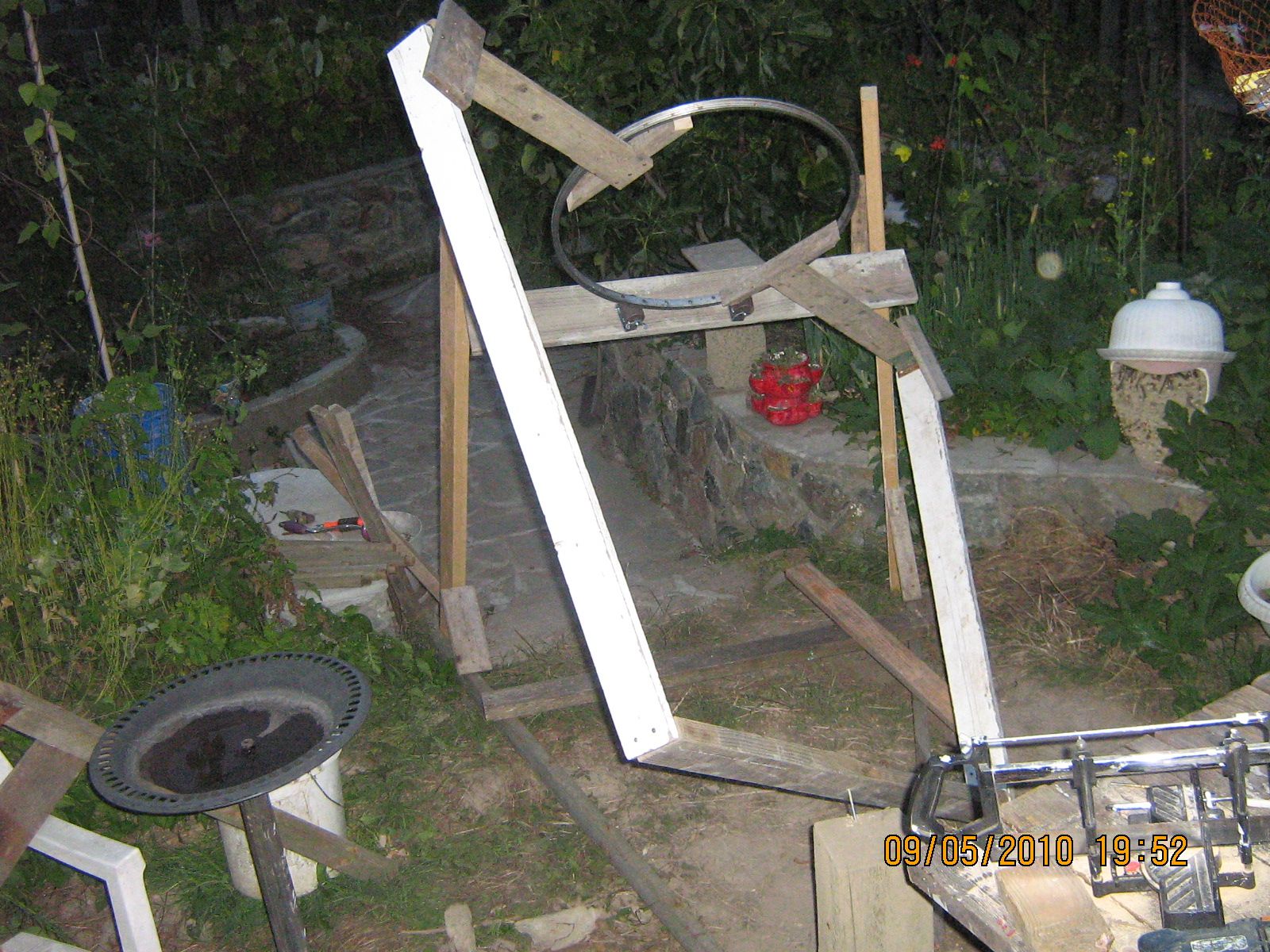 Dual Parabolic Dishes on Equatorial Mount (and Their Descendants)