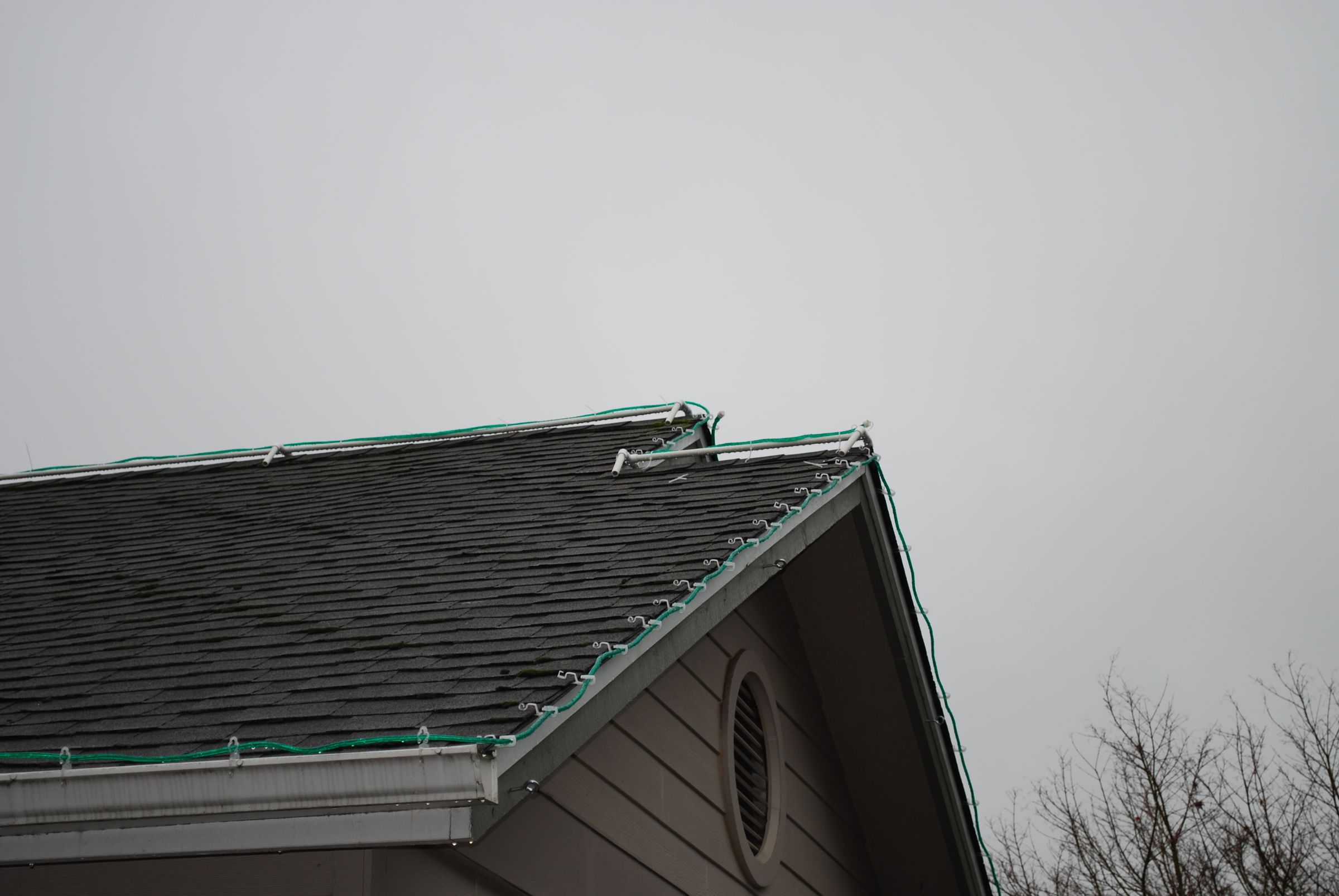 Frame for Installing Christmas Rope Lights on Ridgeline of Roof 4