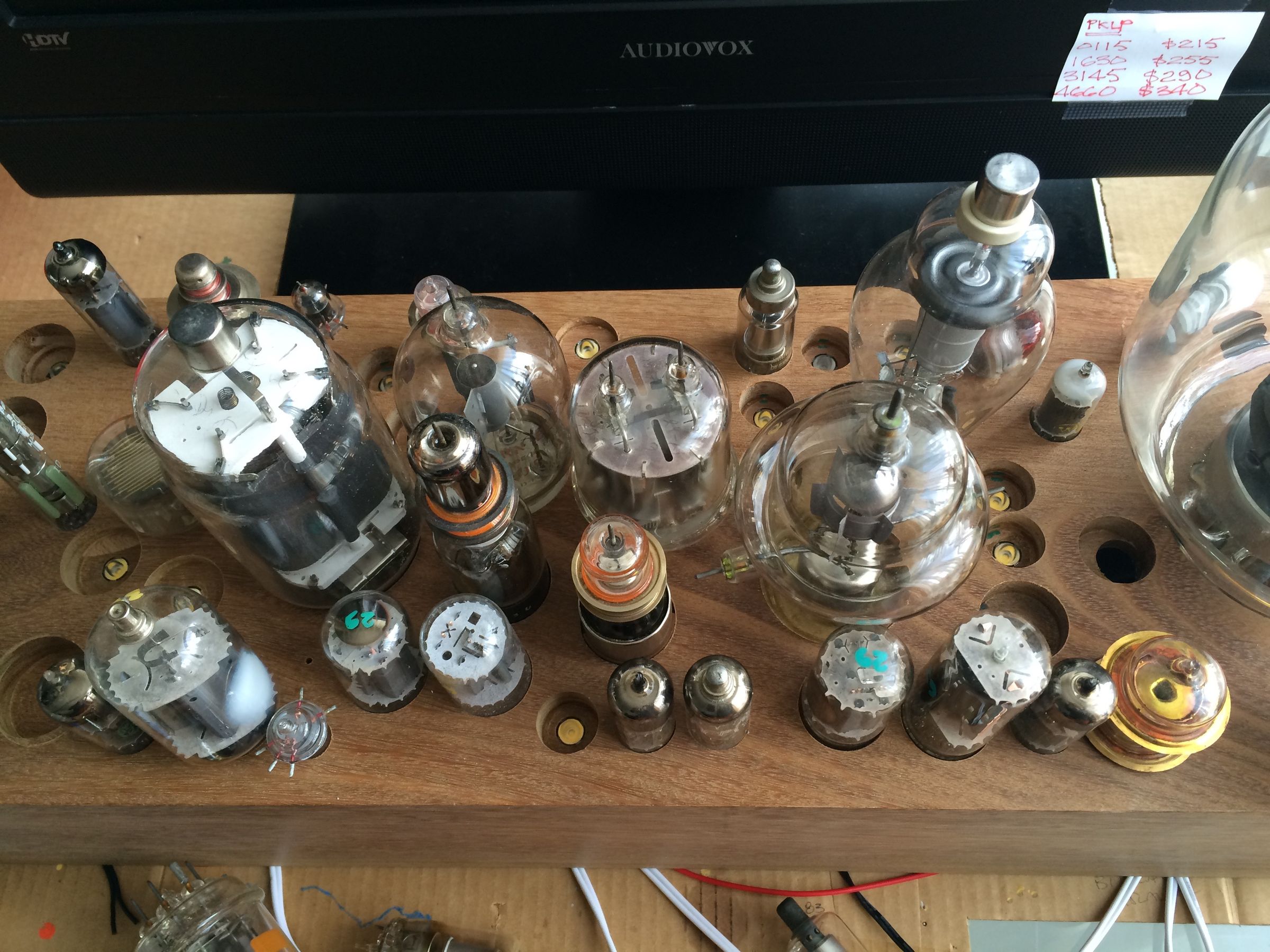 Huge Vacuum Tube Light Fixture. 8 Steps (with Pictures) Instructables