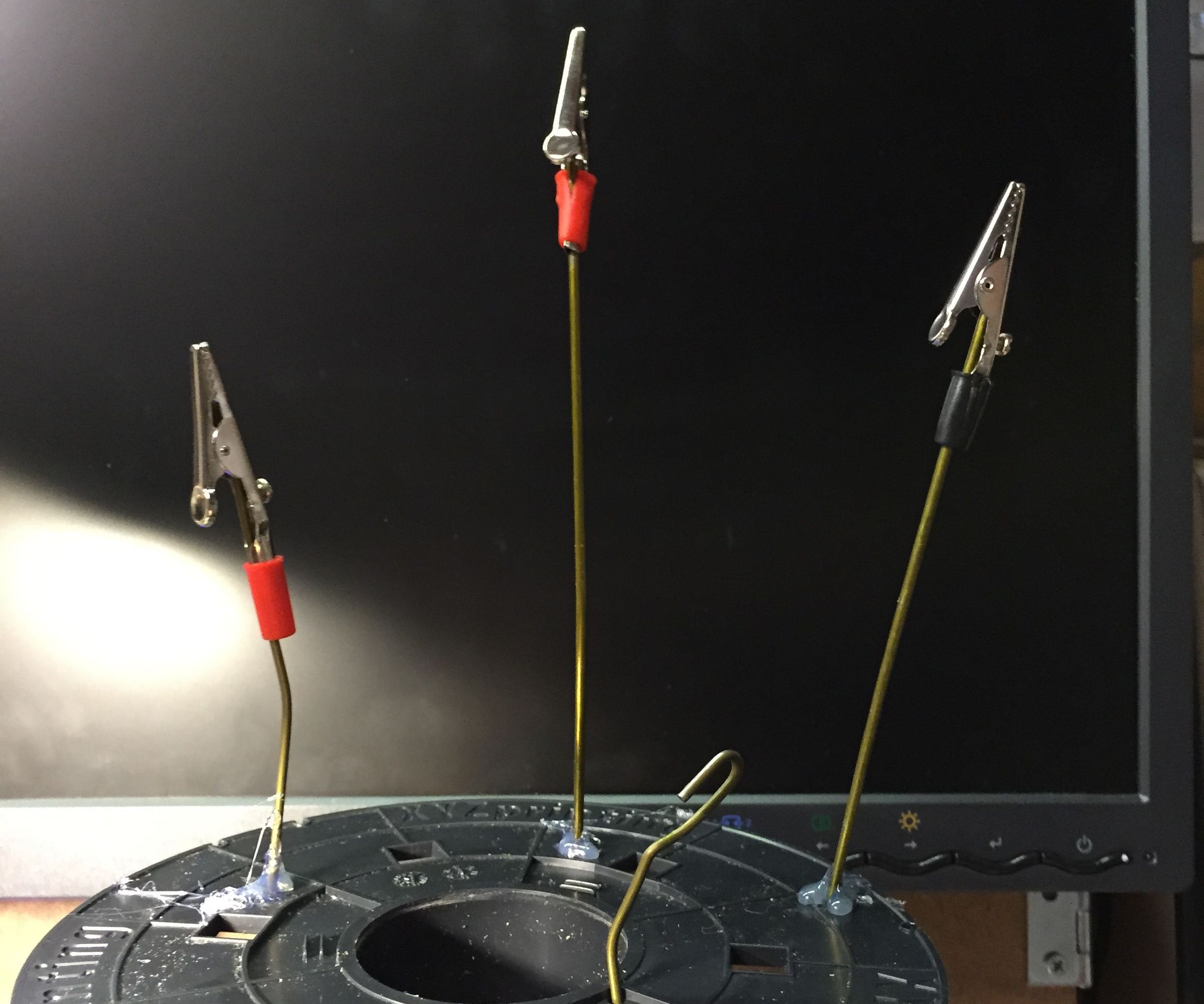 Model Paint/helping Hands