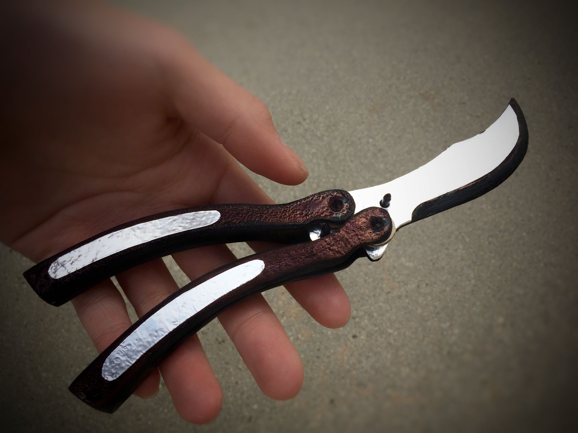 CardboardPly ButterflyKnife Replica 12 Steps (with Pictures
