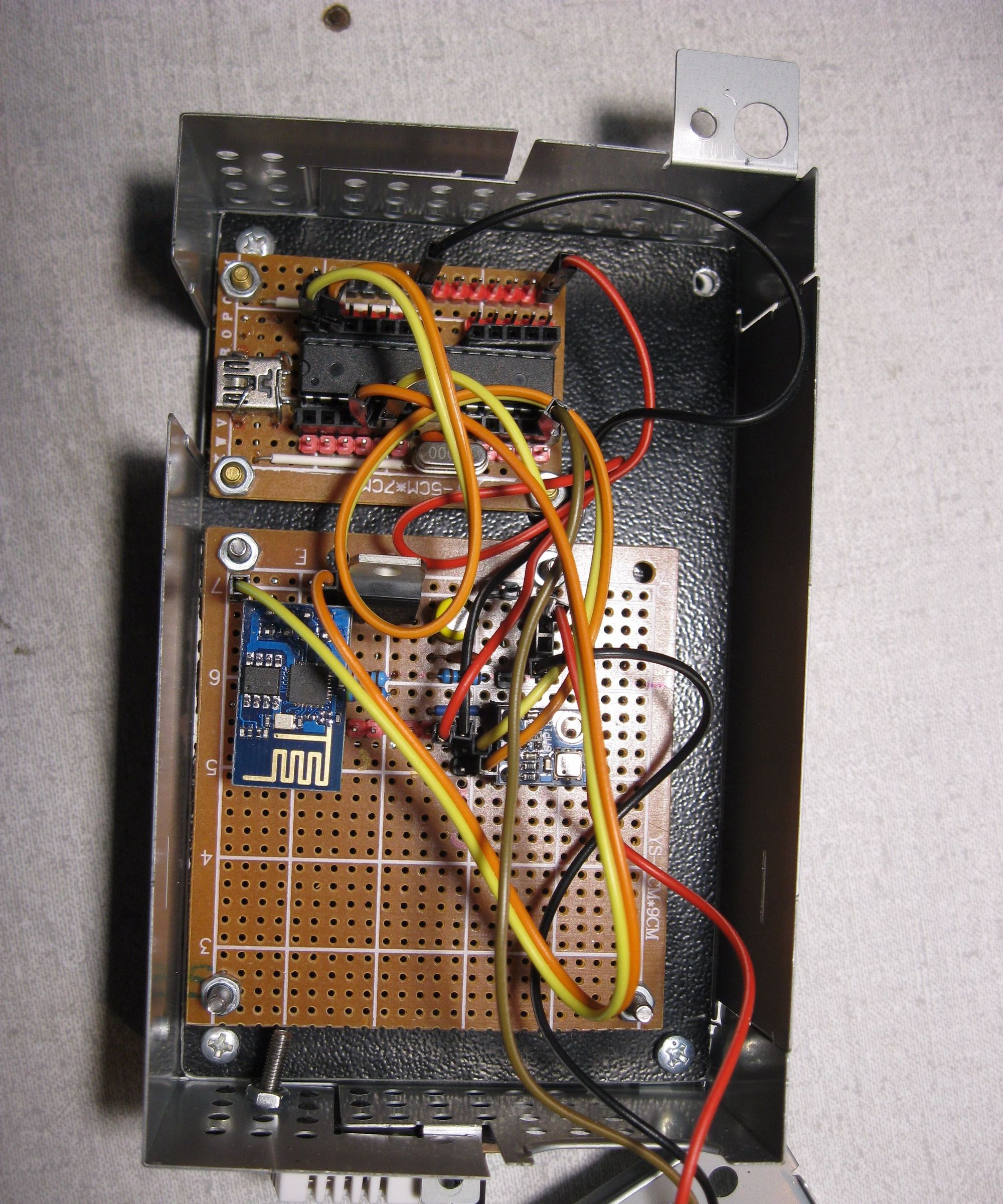 Weather Station With Arduino/Genuino , ESP8266, BMP180, DHT22 and Thingspeak