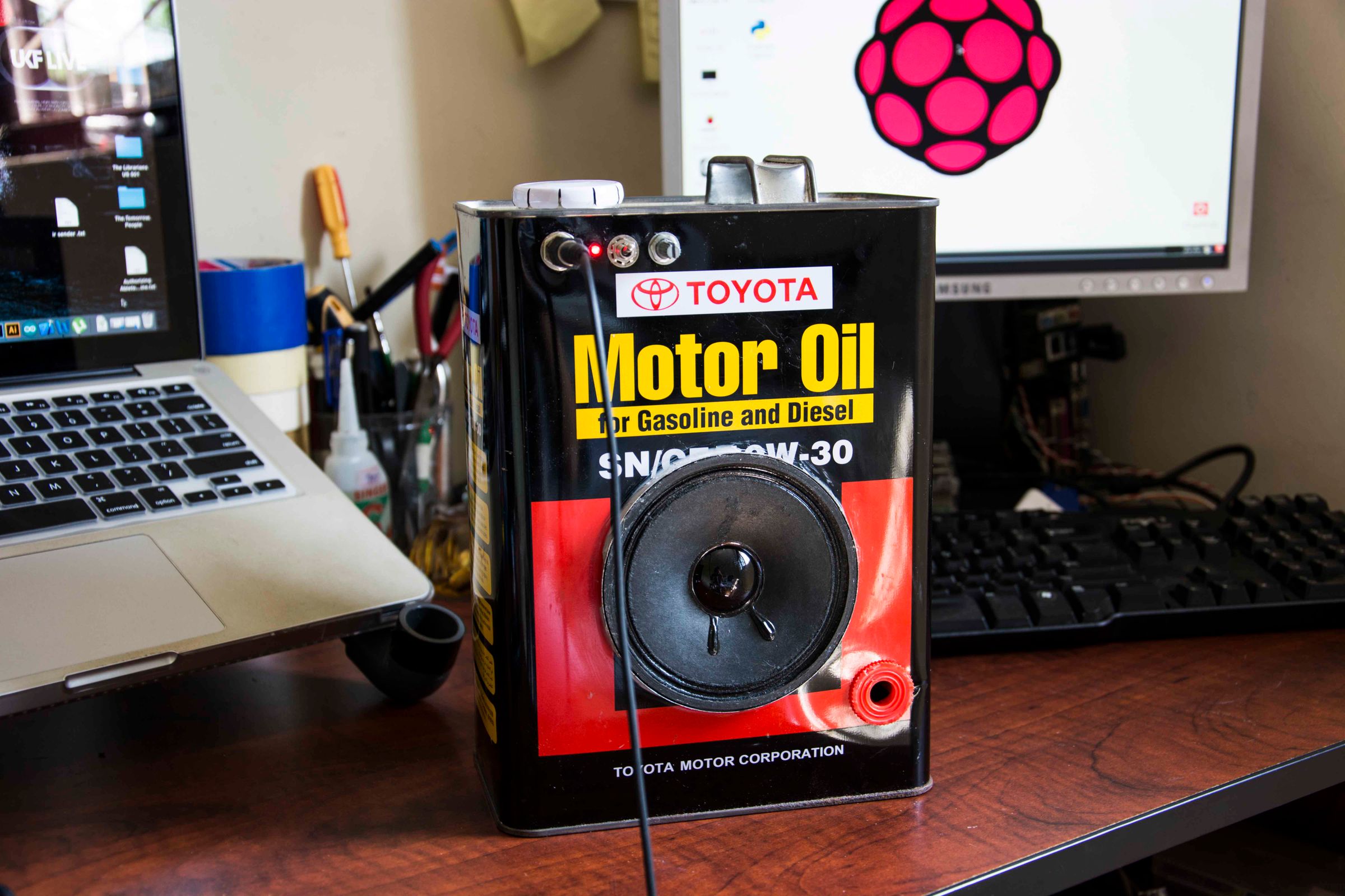 DIY LM386 Guitar Amp (boom Box) 4 Steps Instructables