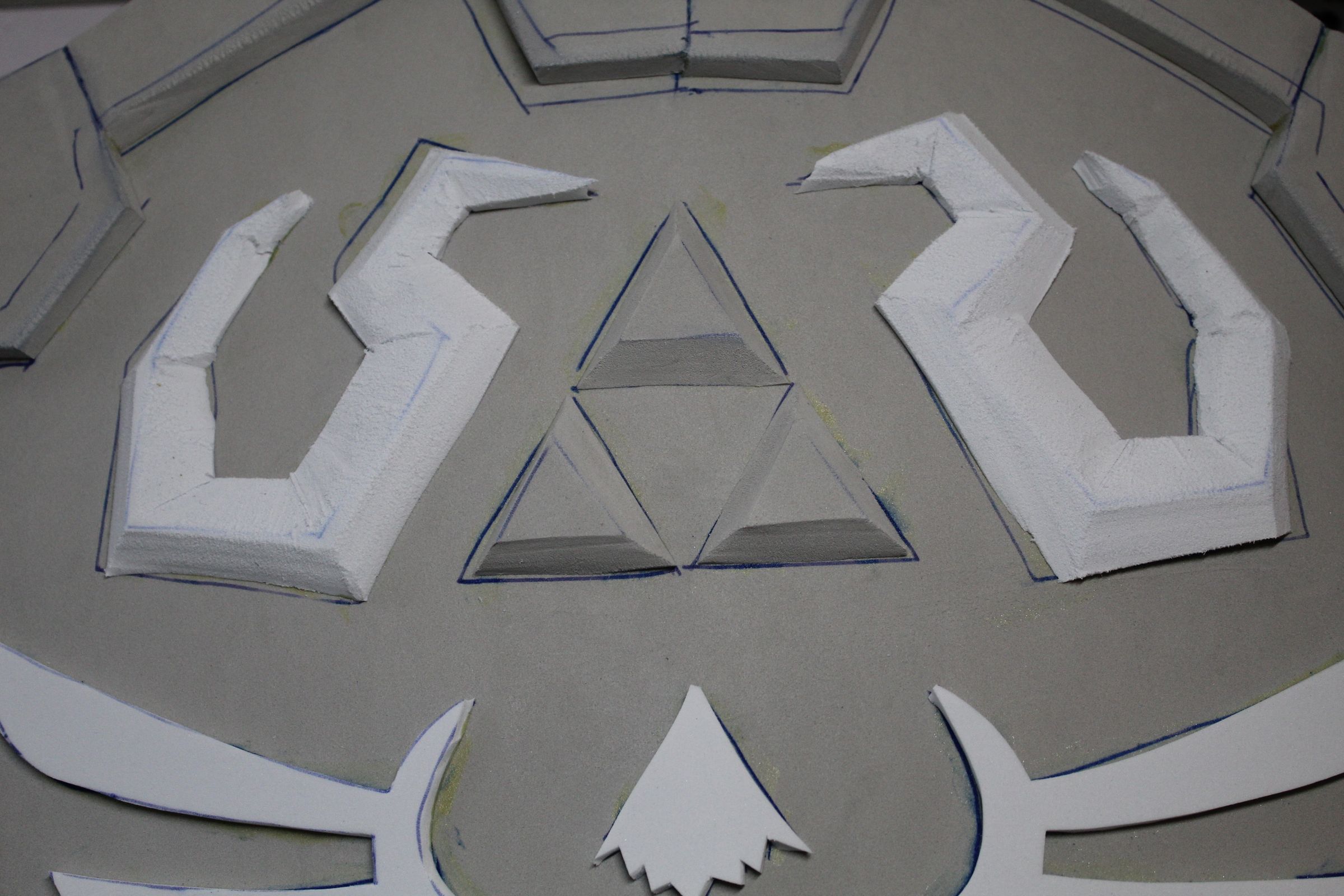 Link's Hylian Shield From Breath of the Wild : 7 Steps (with Pictures) -  Instructables