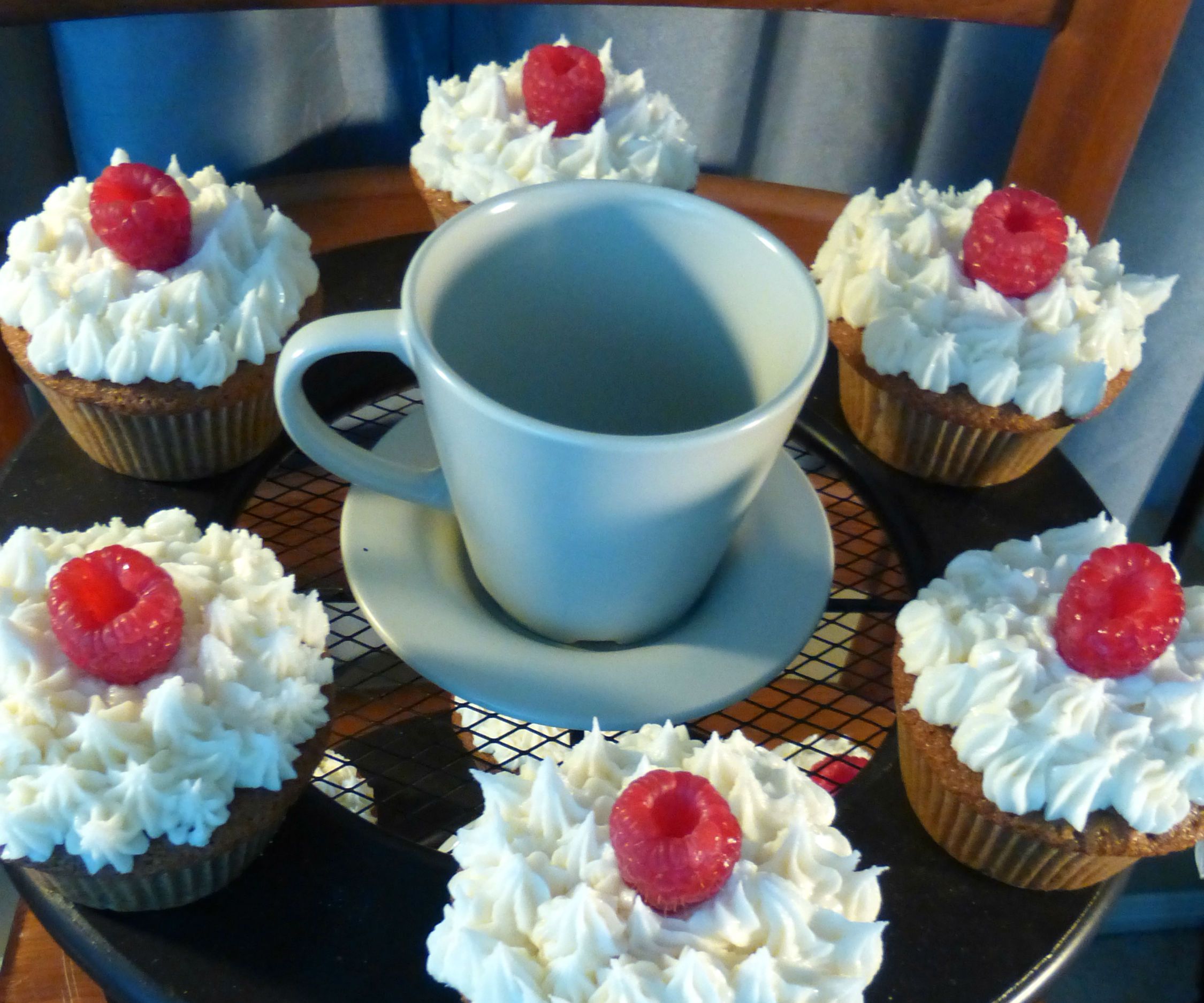 Raspberry Cupcakes | Josh Pan