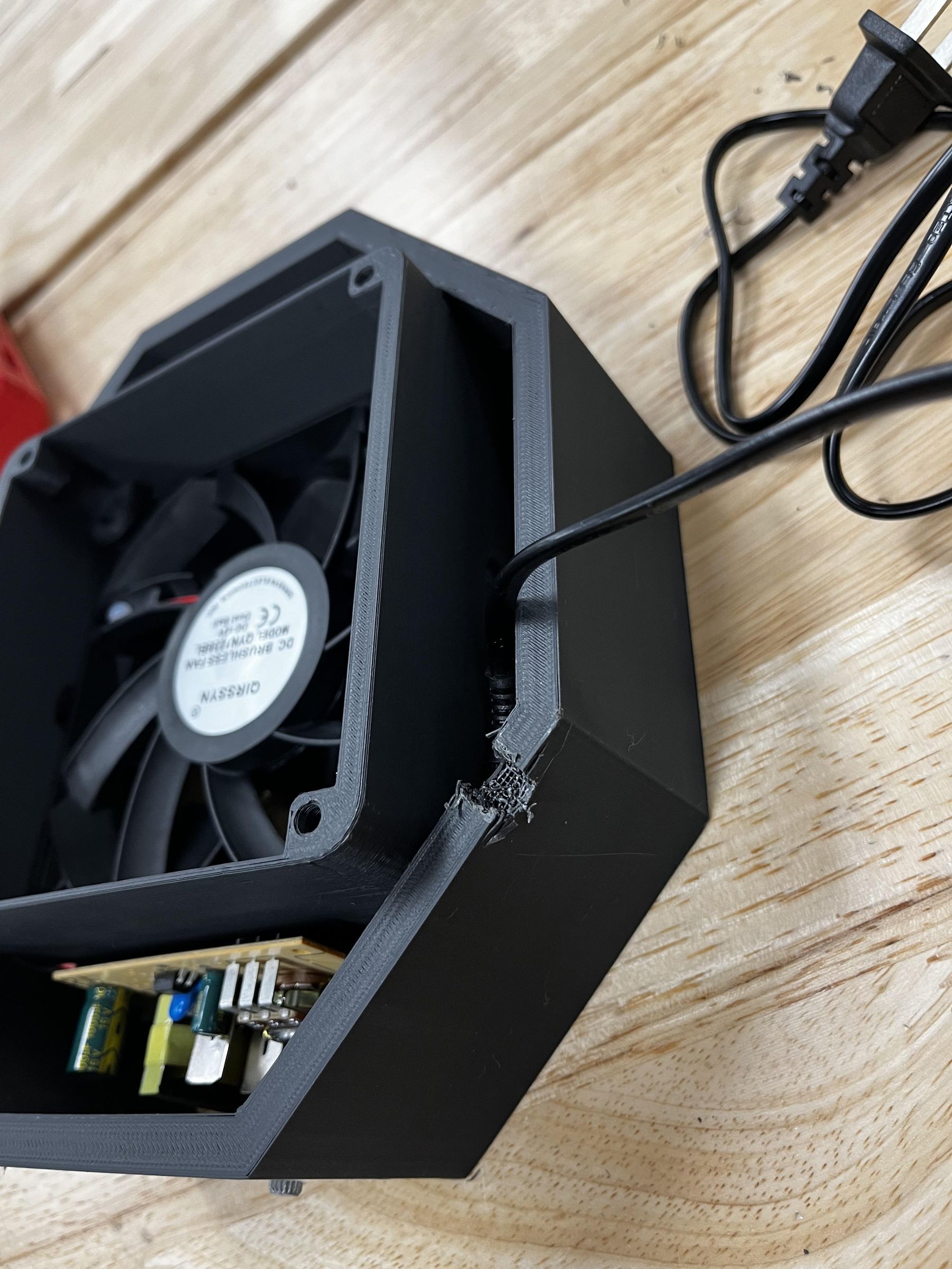 Soldering Fumes Fan W/ Bendy Arm and Smoke Sensor 11 Steps