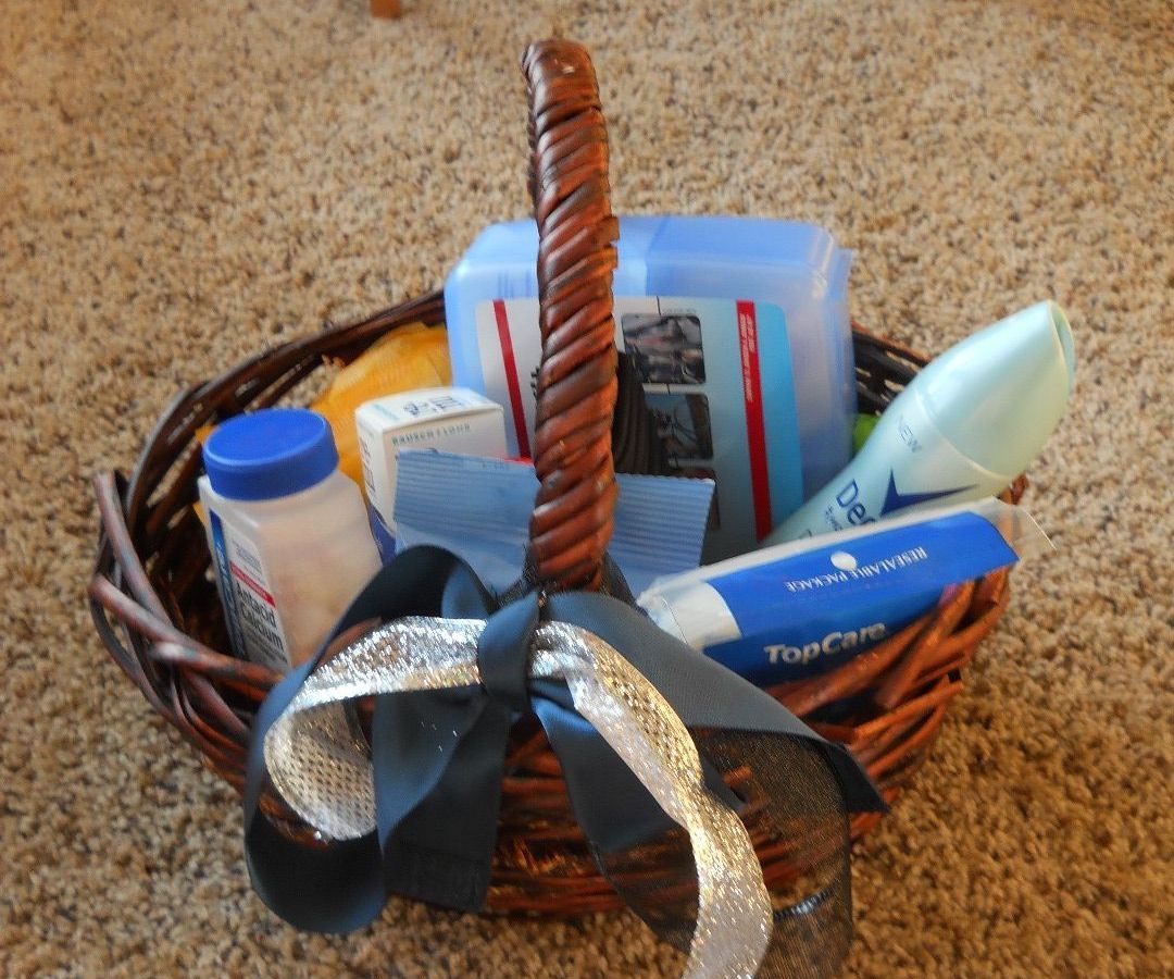 DIY Bride Guide: Bathroom Baskets