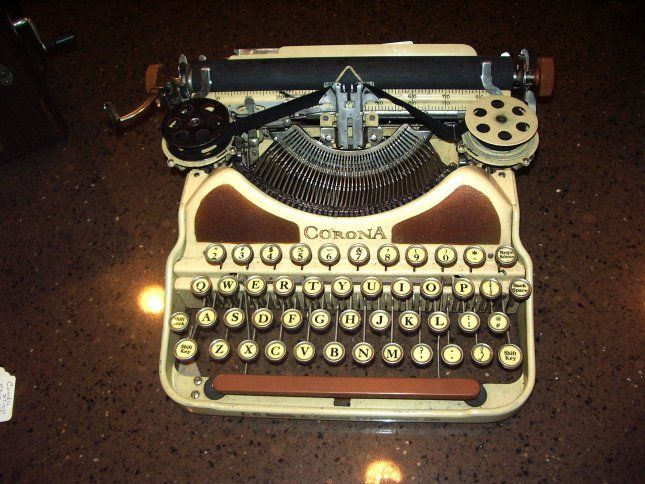 Restoring a 1926 Typewriter Case