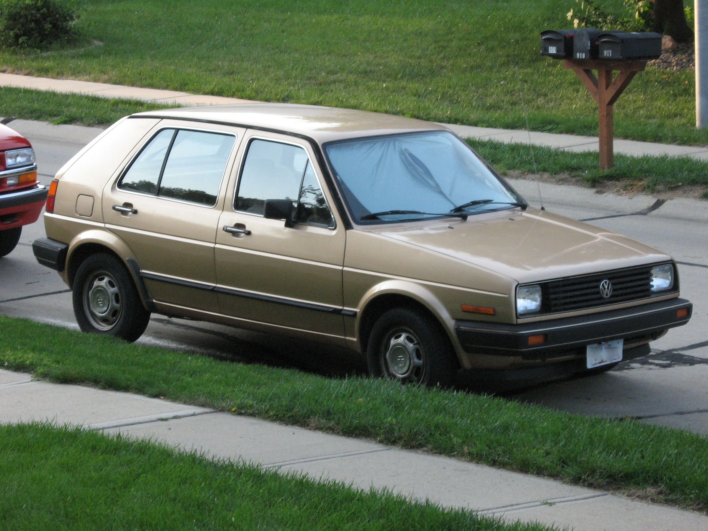 How to Fix Rust Spots On a Car