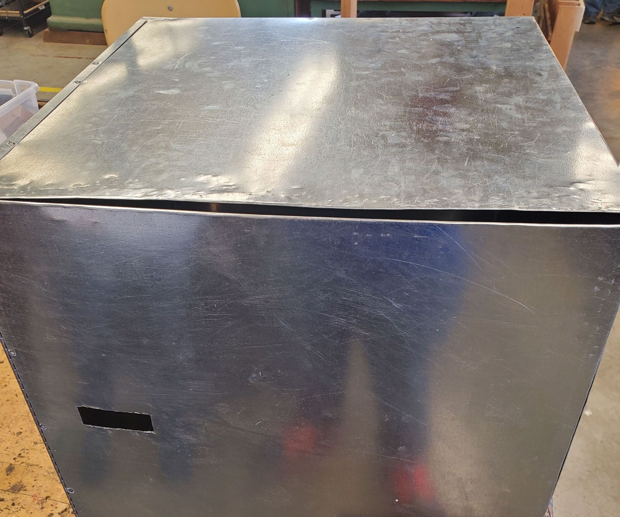 Self Sustaining Plant Chamber