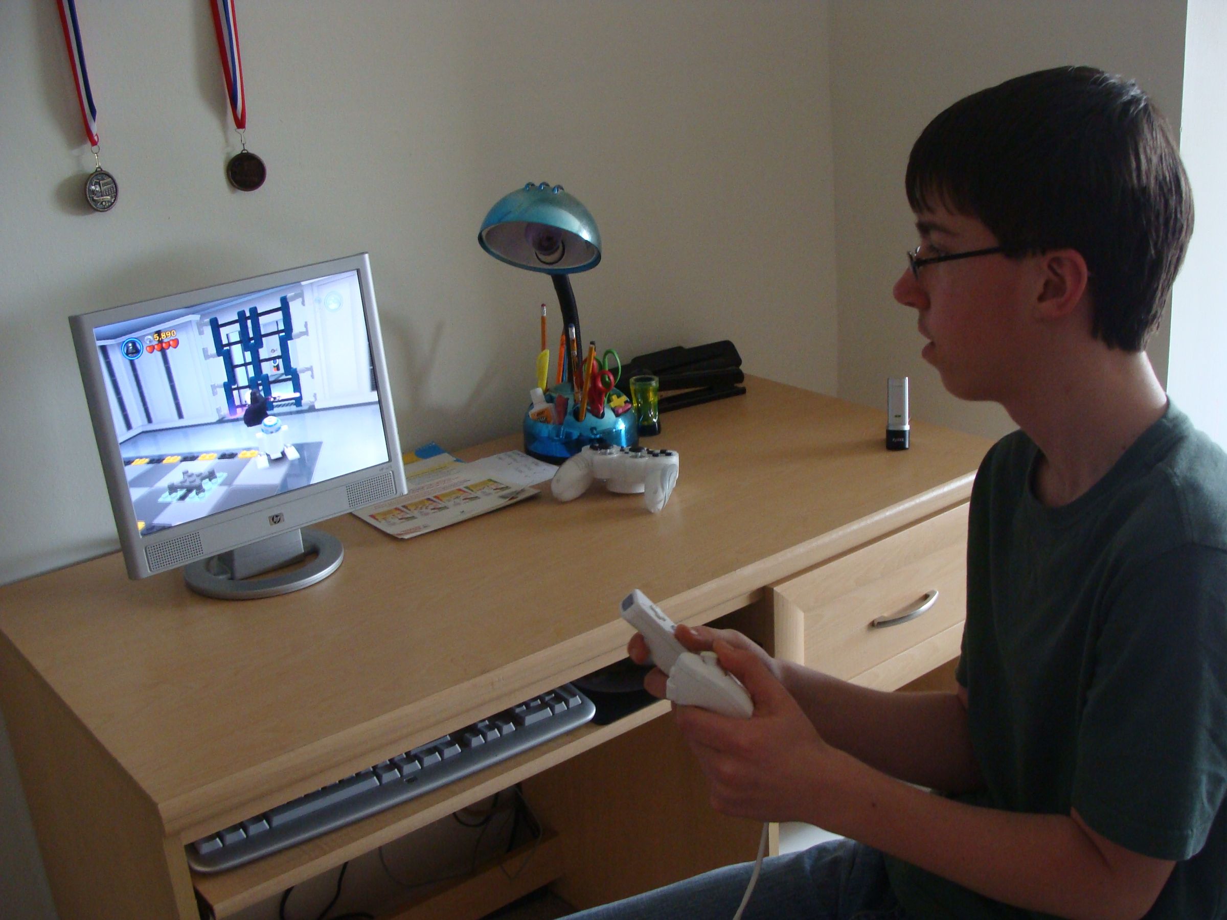 play lego star wars for PC with wiimote