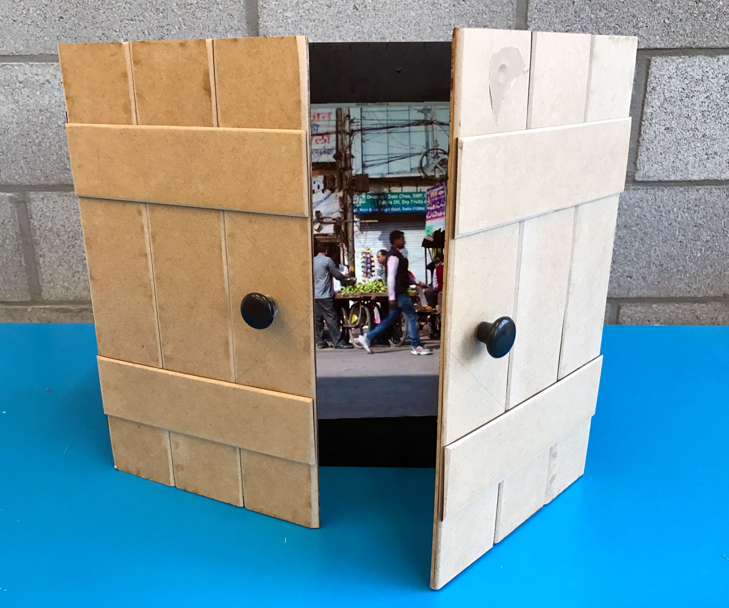 The Magic Window (Arduino + Hall Sensor)