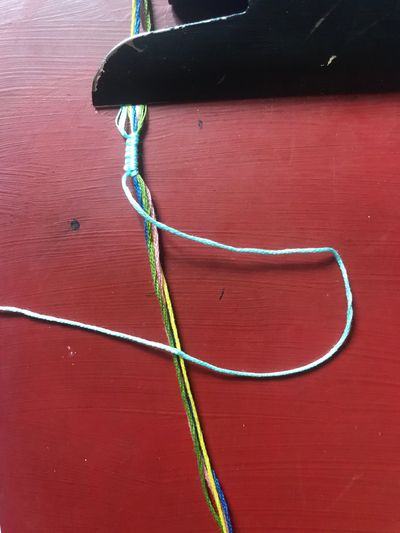 Friendship Bracelet With Teardrop Loop and Triangle Ending : 7 Steps ...