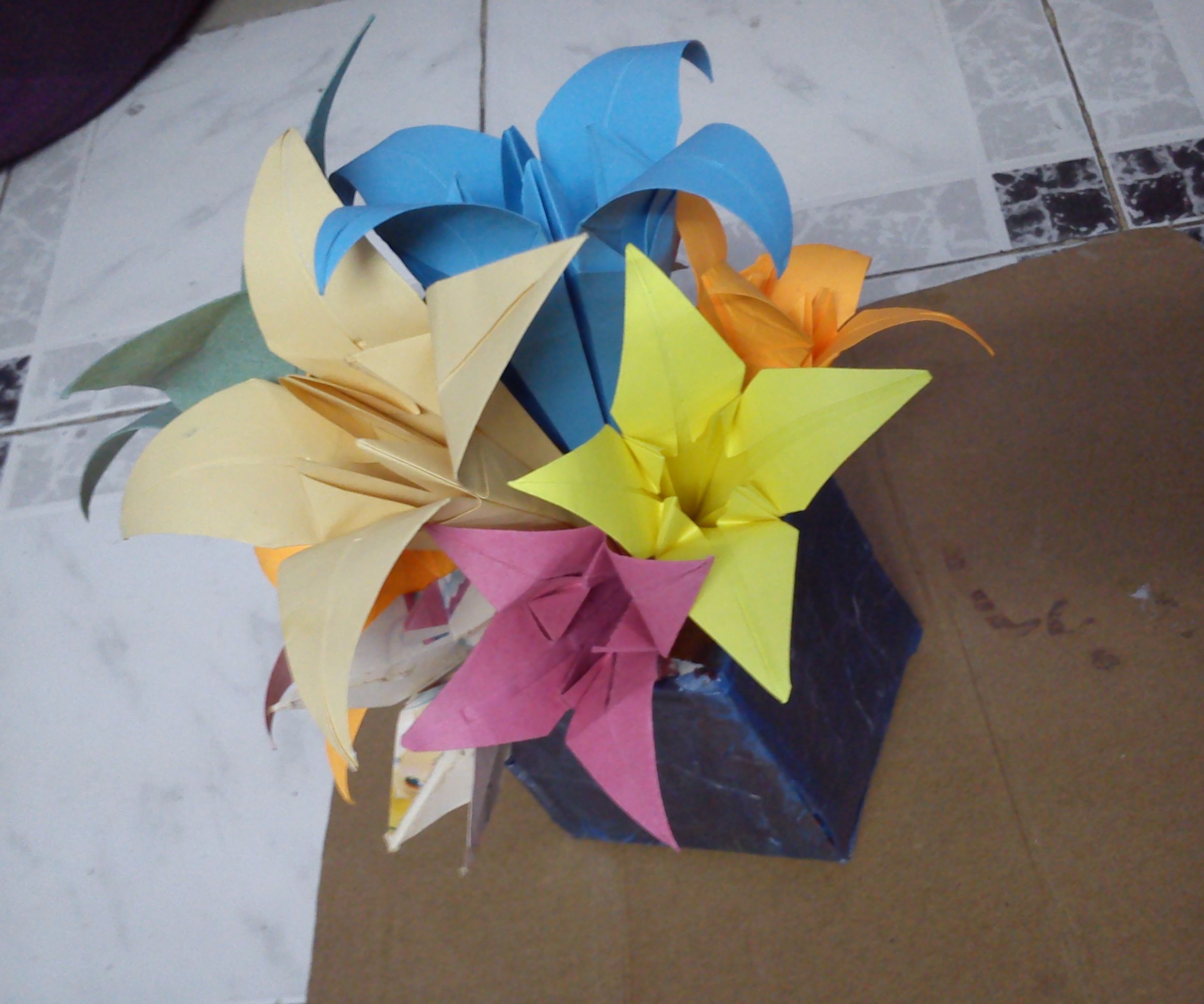 Secret Hiding Flowery Centerpiece