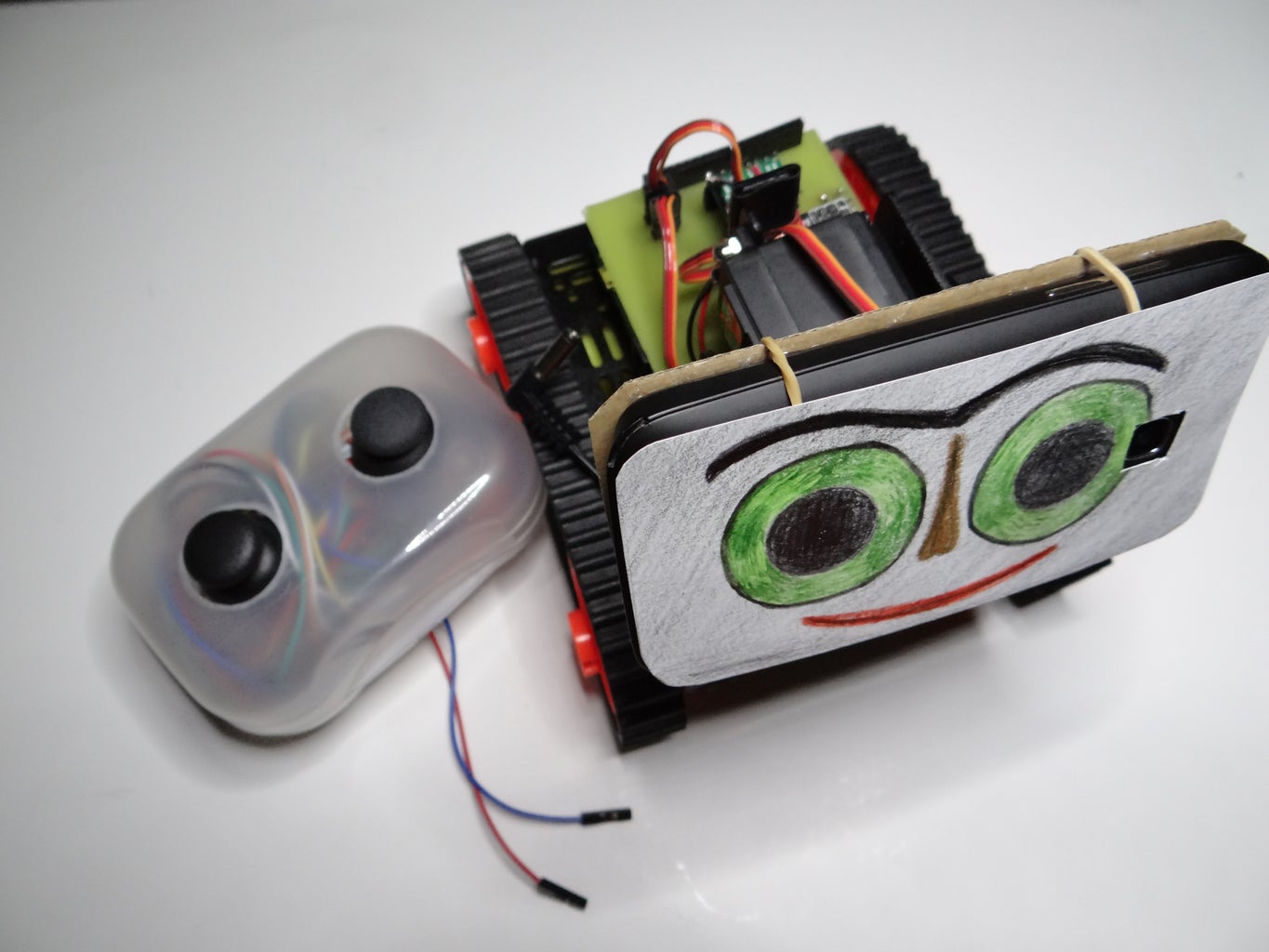 RC Tank With a Moving FPV Camera : 9 Steps (with Pictures) - Instructables