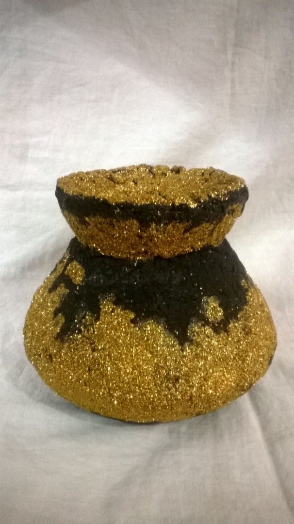 TIME TO GLITTER UP YUR VASE 
