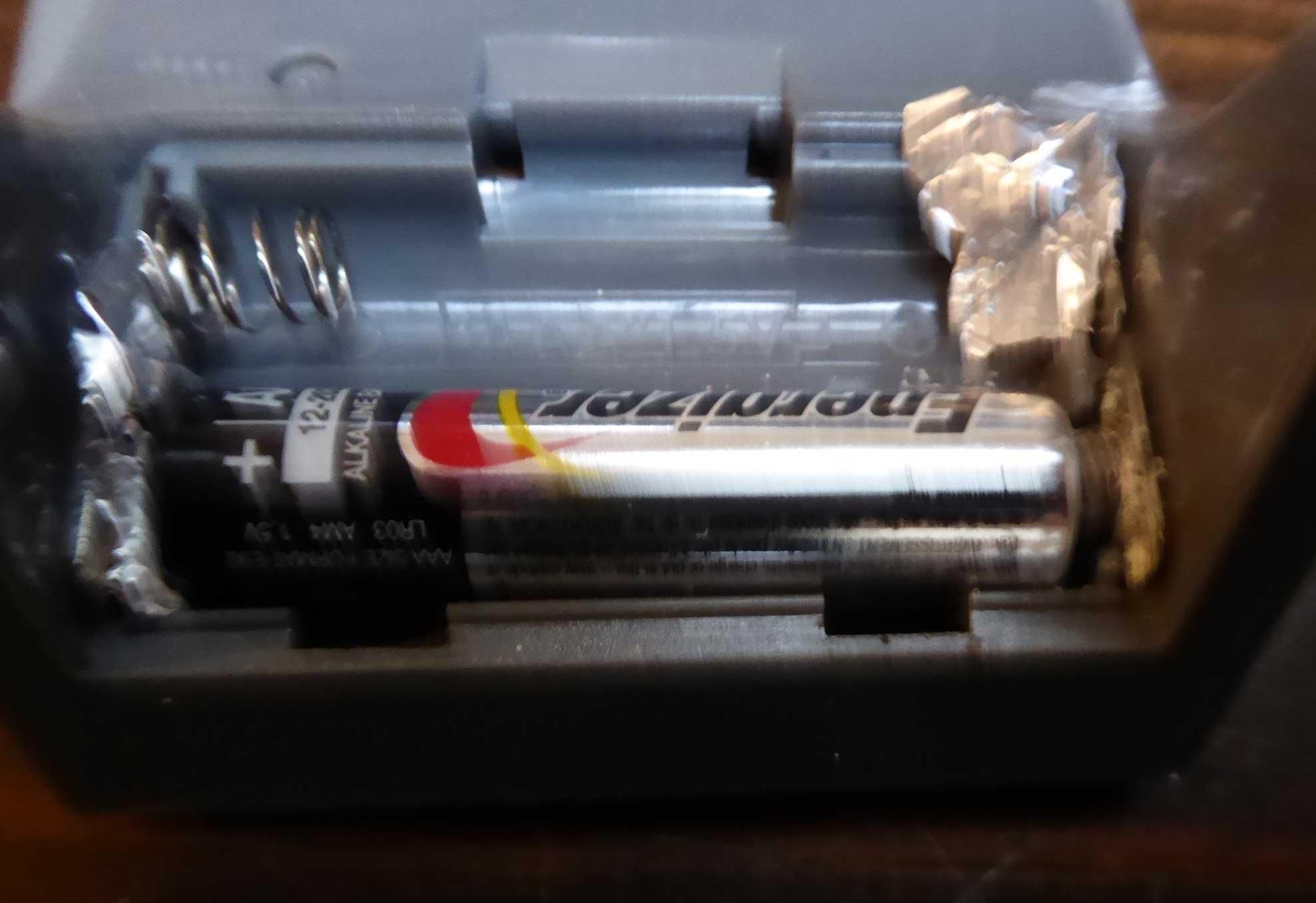 Tinfoil Emergency Battery Device Fix Instructables