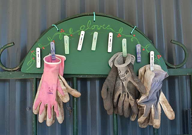 Garden Glove Rack