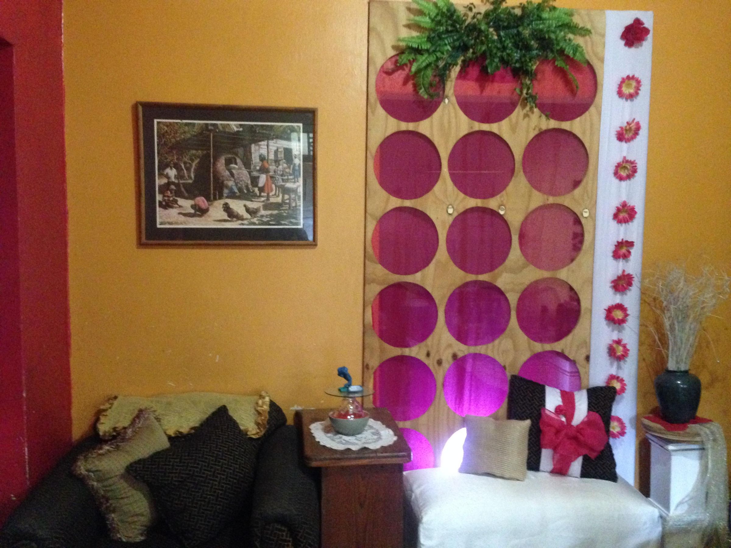 Easy Plywood Room Divider/Doorway Blackout/Plywood Backdrop 5 Steps