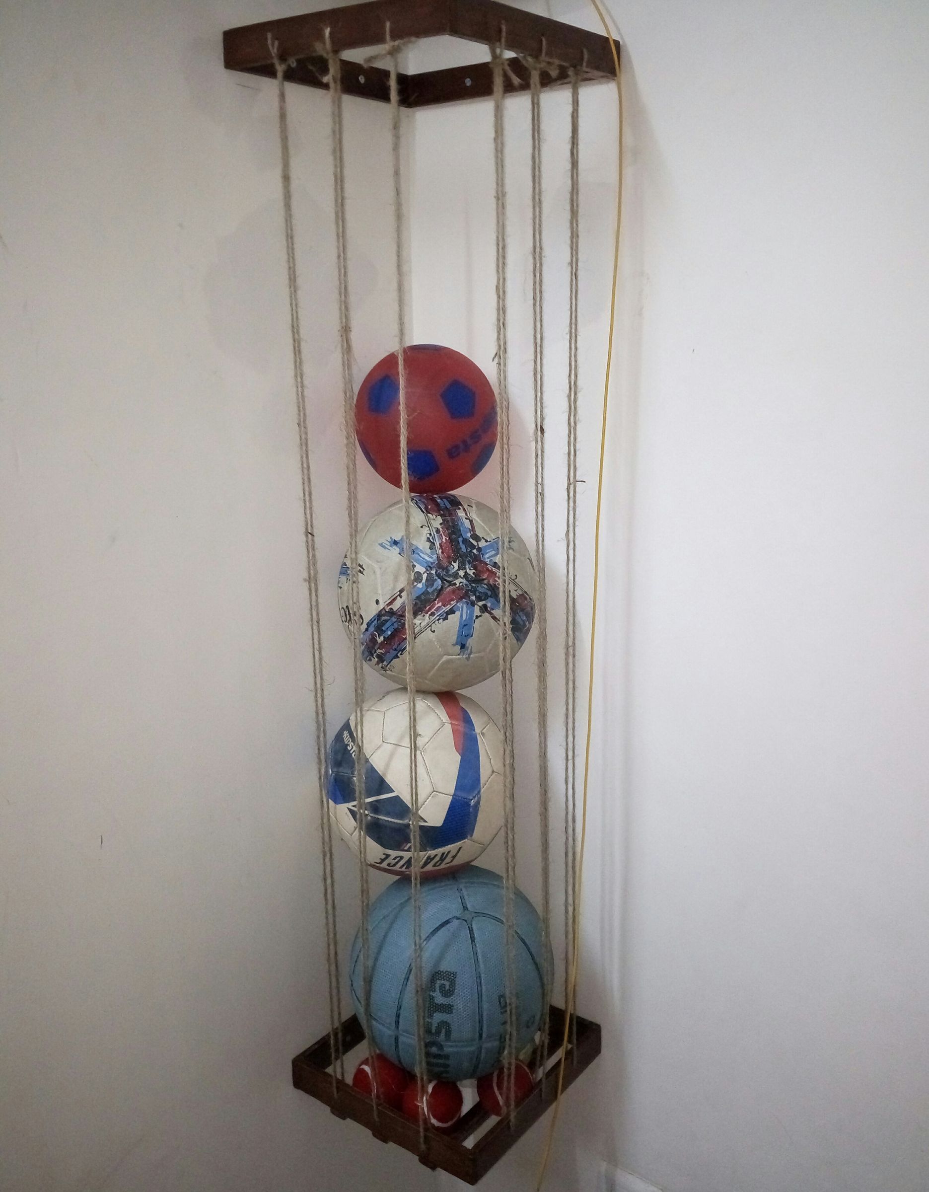 Wall Hanging Ball Rack 5 Steps (with Pictures) Instructables