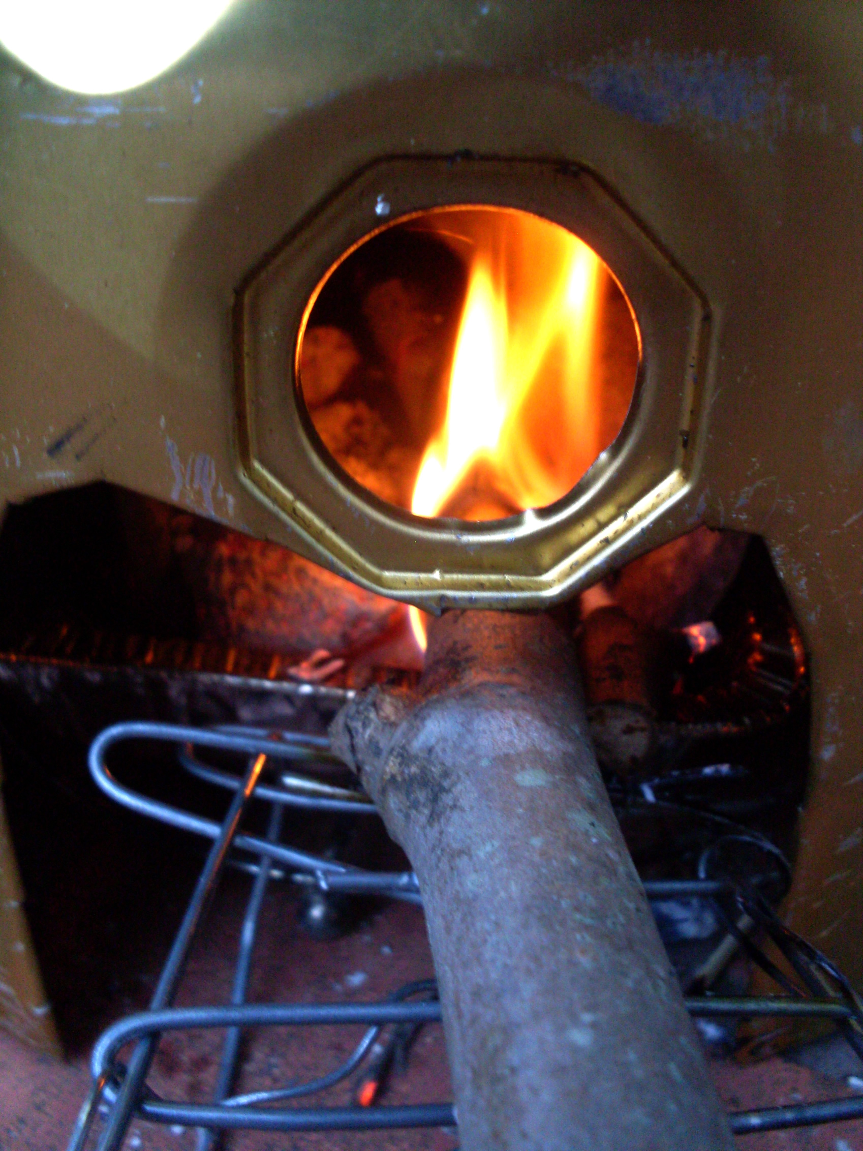 Make BBQ Grate From Coathangers