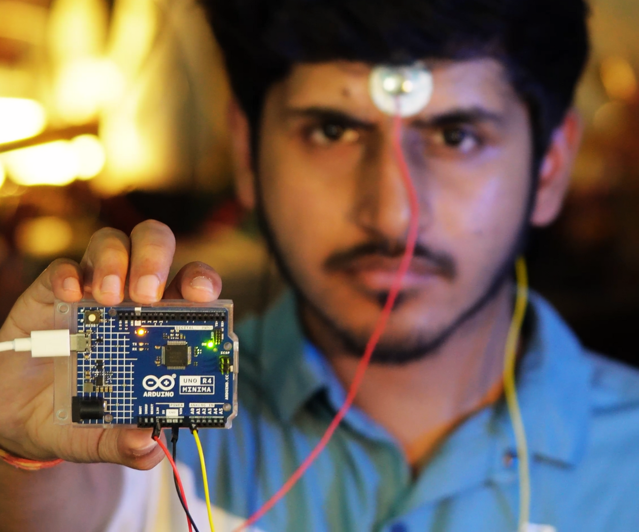 Controlling LEDs of Arduino Uno R4 With Your Mind (EEG)