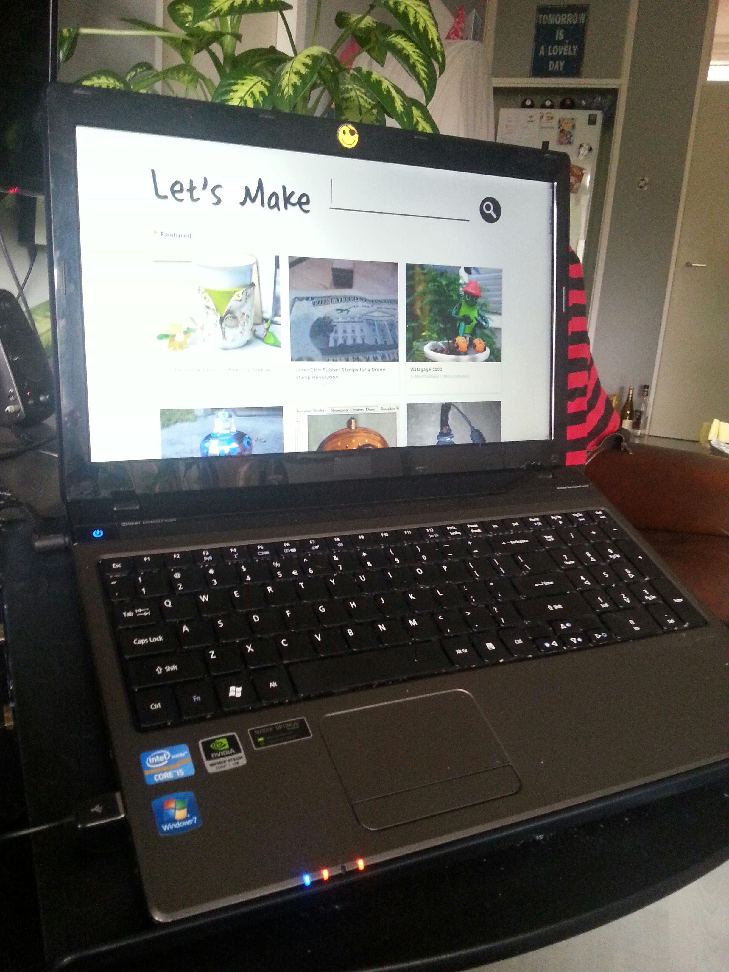 DIY lap&desk laptop stand   [Ikea&eBay hack]