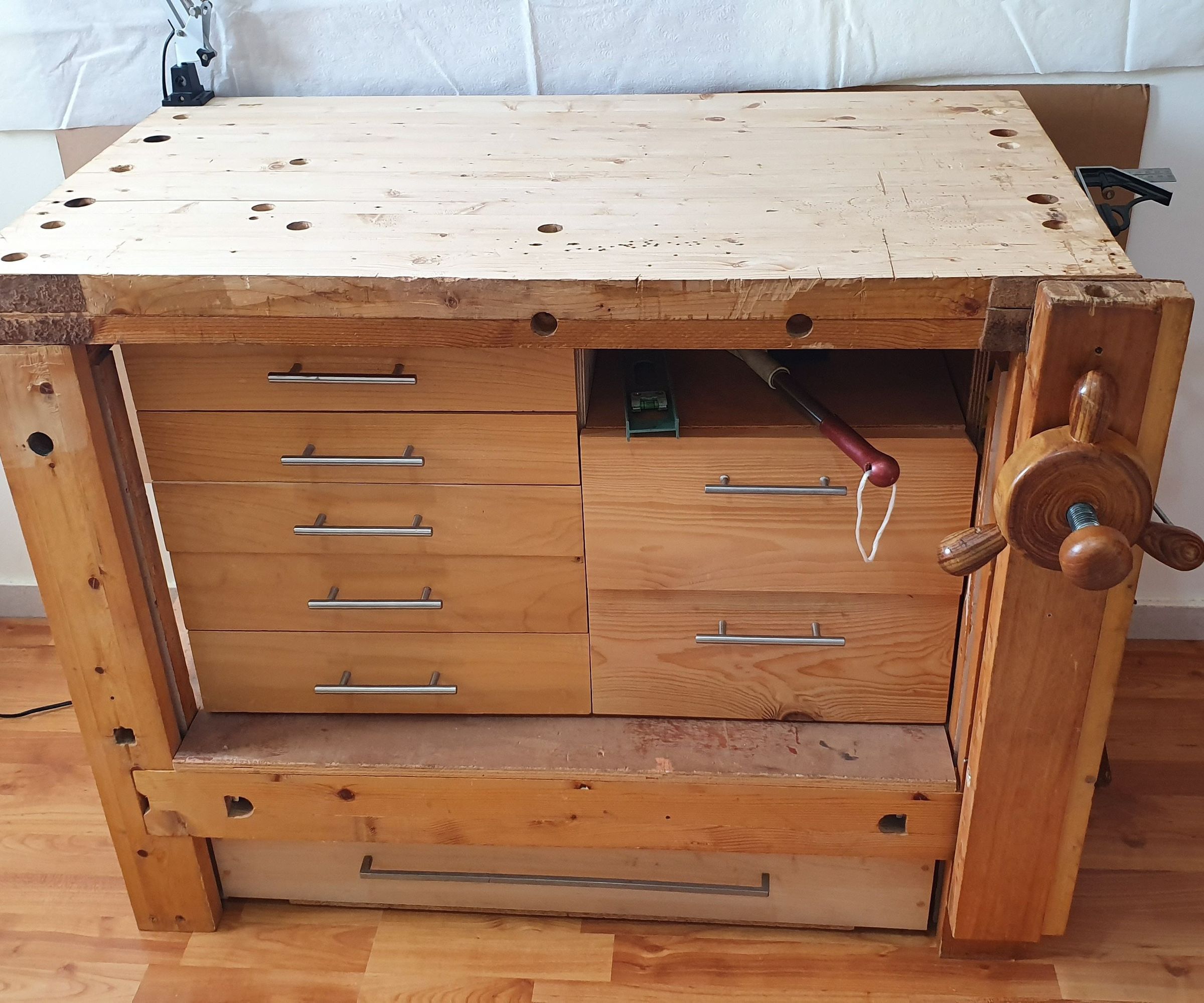 DIY Portable Workbench (knock-down Design) With a Leg Vise and Storage - From Scraps and Simple Tools!