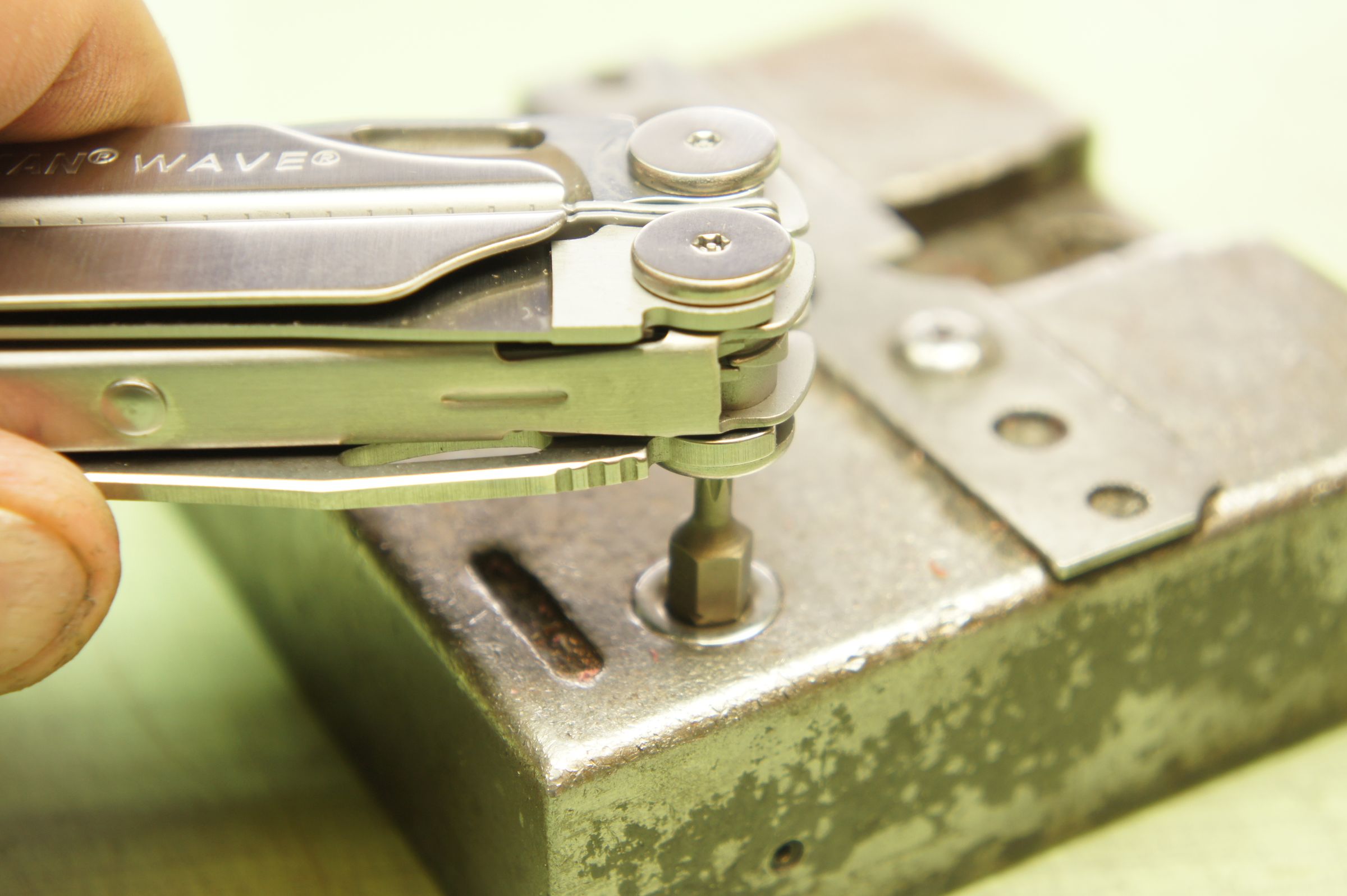 How to Take Apart and Reassemble a Leatherman Wave 14 Steps (with