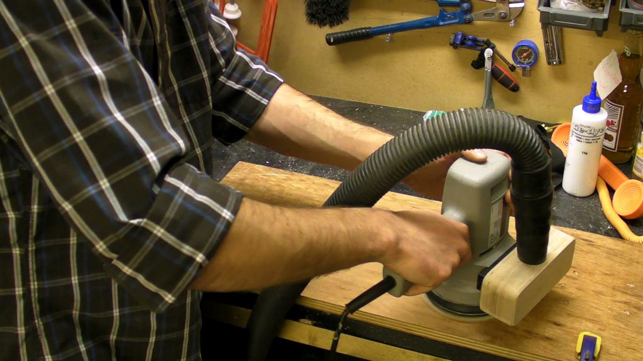 Extraction Hose Adaptor for Old Orbital Sander