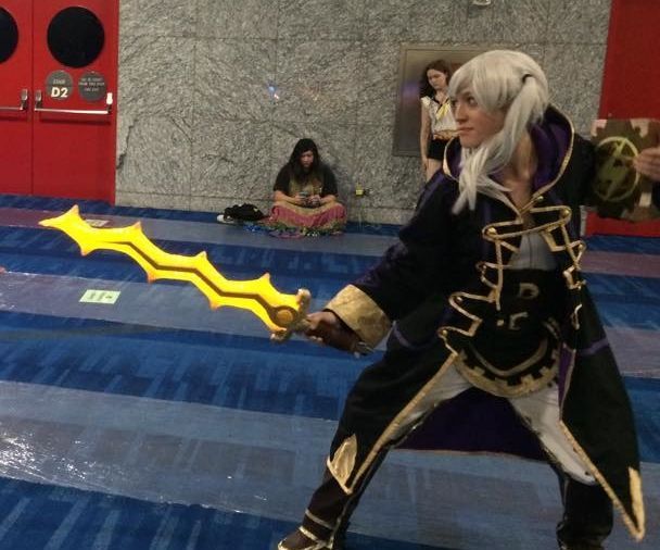 LED Cosplay Levin Sword