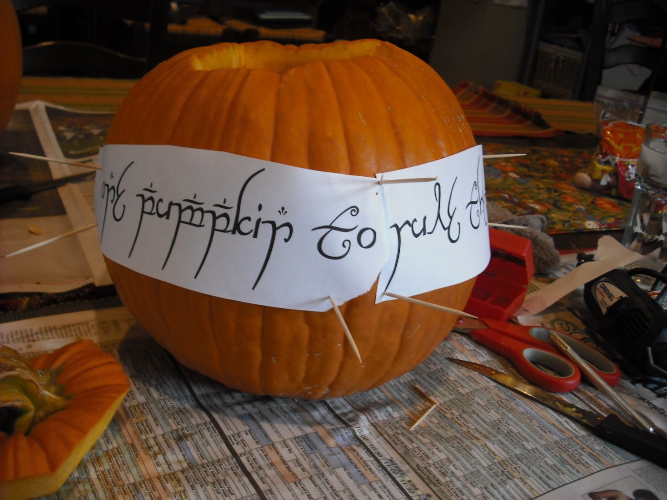 Lord of the Rings Inspired Pumpkin : 5 Steps - Instructables lord-of-the-rings-inspired-pumpkin-5-steps-instructables