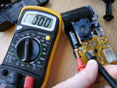 Add Functionality and Reload Your "Disposable" Camera : 12 Steps