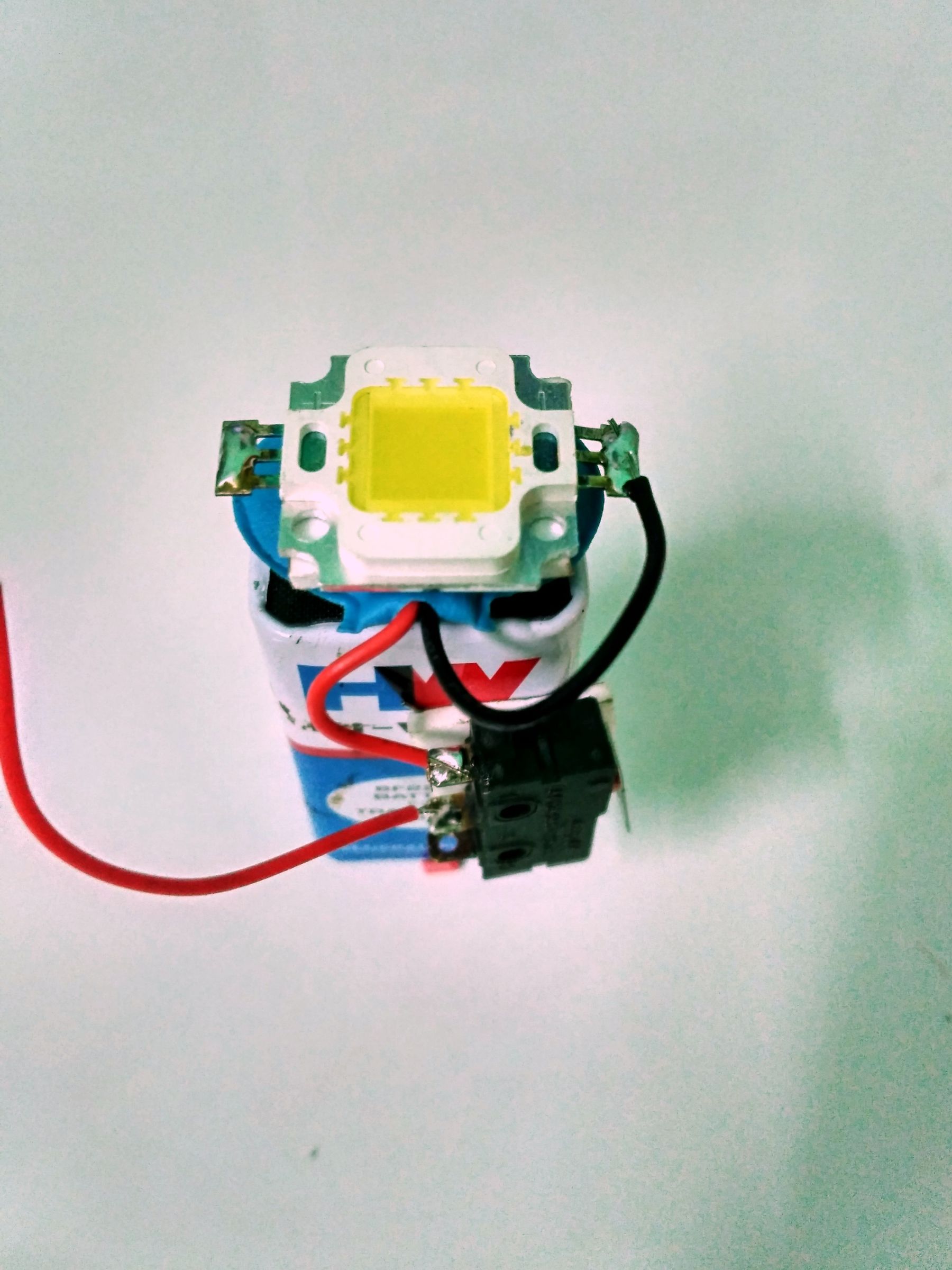 Simple Led Flashlight Project How to Make a LED Flashlight : 4 Steps (with Pictures) - Instructables