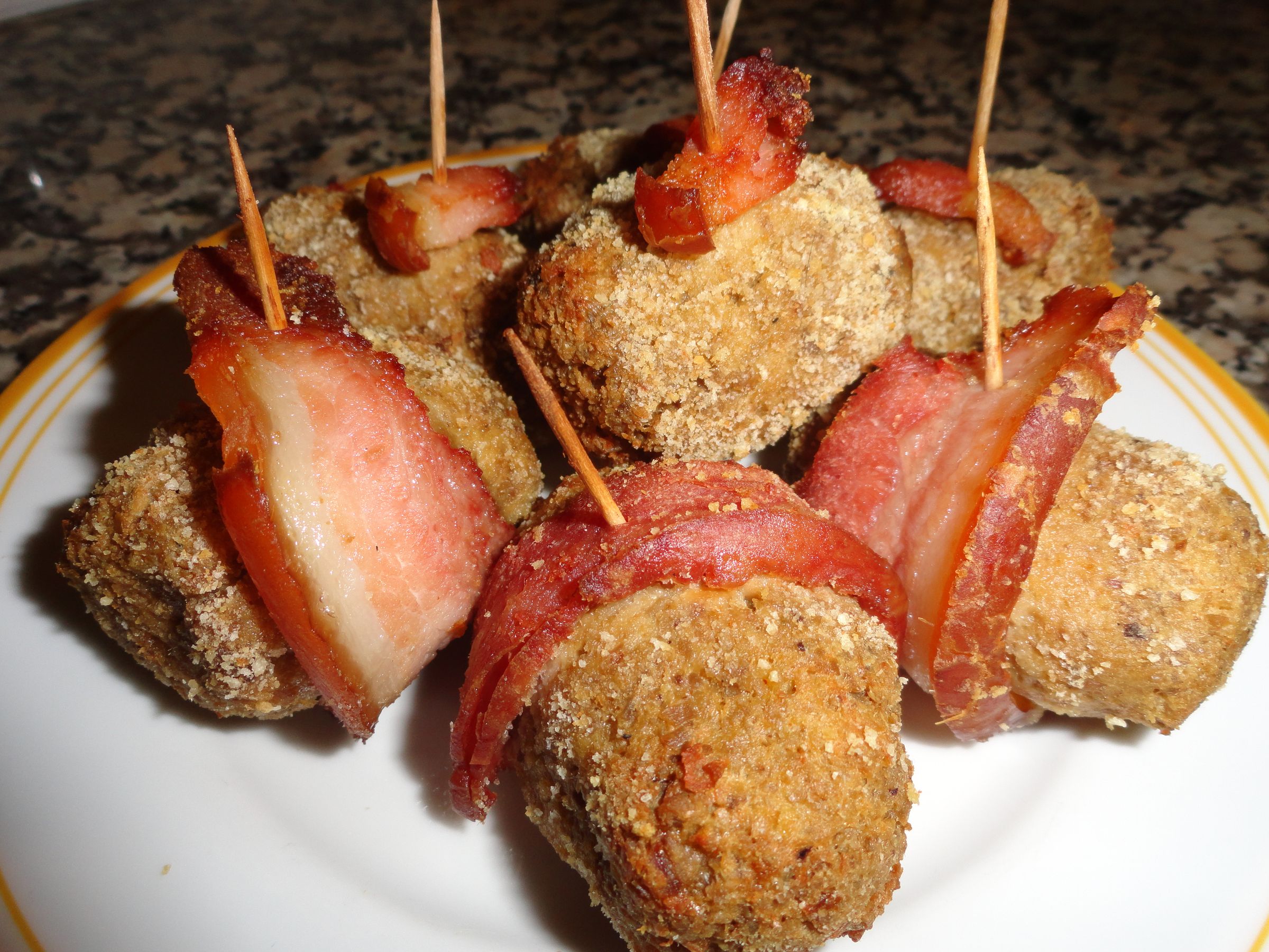 Mini Bacon Wrapped Meat Rolls
